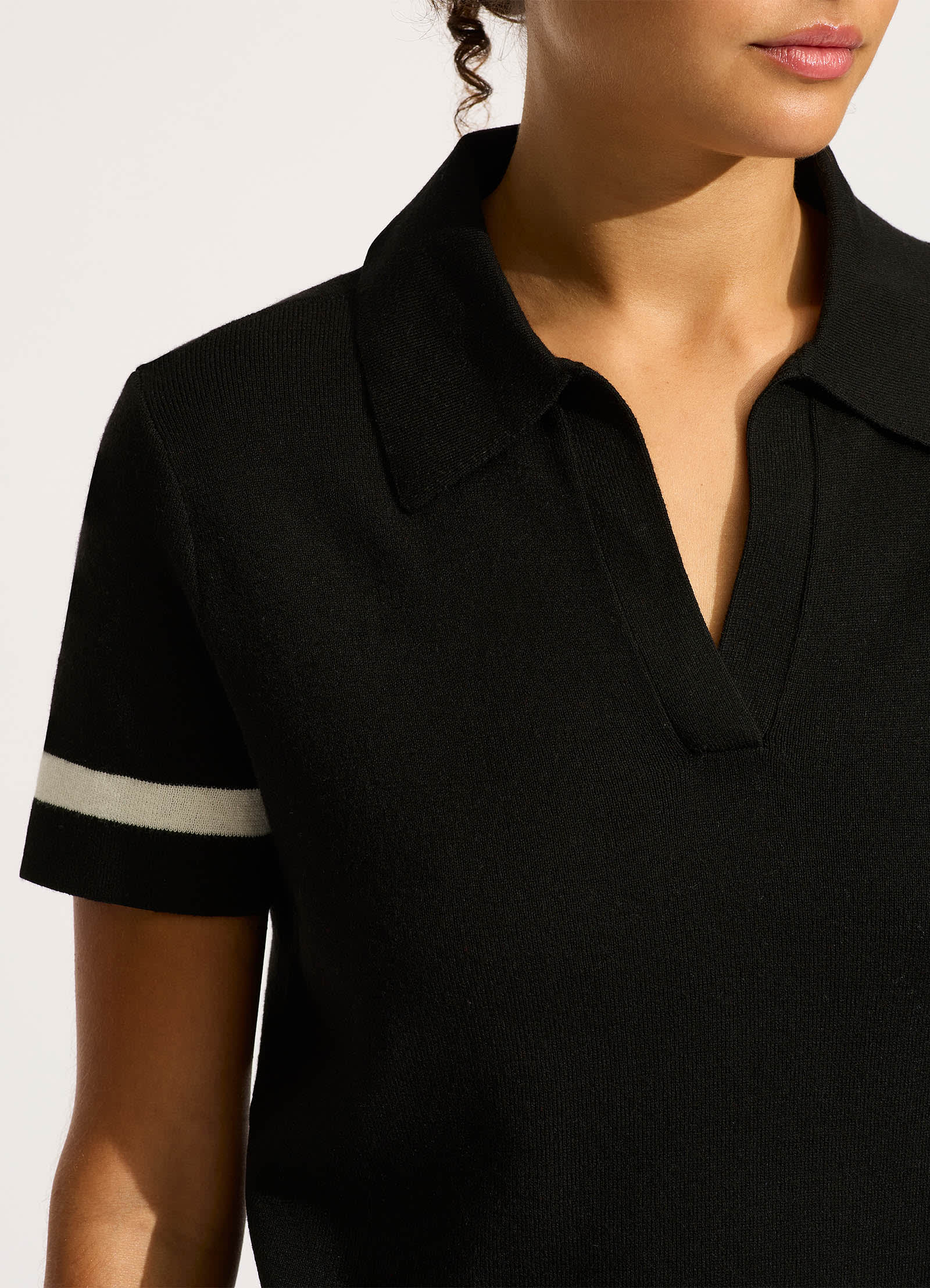 Premium Men's Knit Polo Shirt - Soft Breathable Cotton Blend - Classic Black Casual Shirt for Work & Weekend Wear
