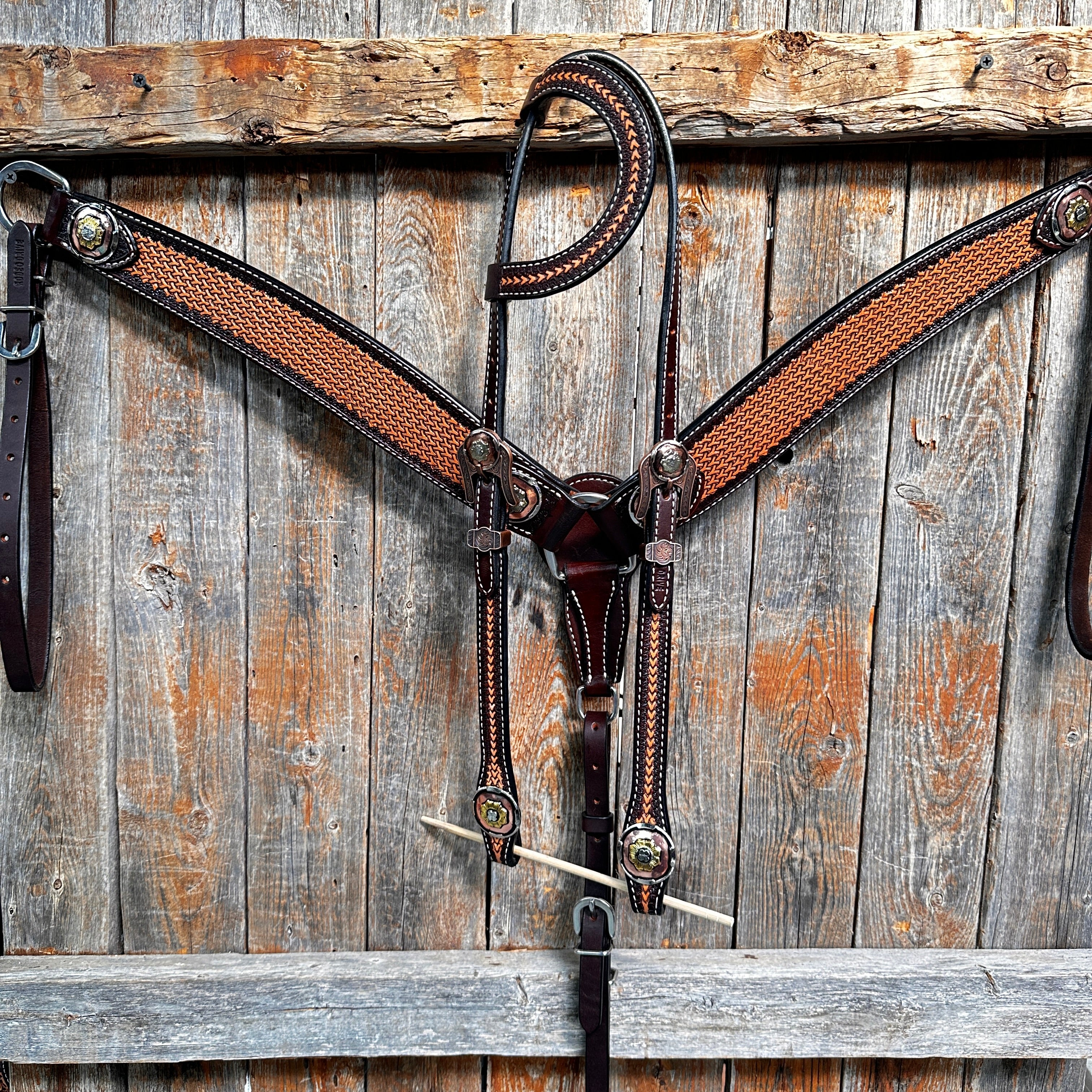 Premium Foxtail & Copper Browband Horse Headstall with Breastcollar Tack Set #BBBC589 - Perfect for Western Riding, Shows, and Trail Competitions