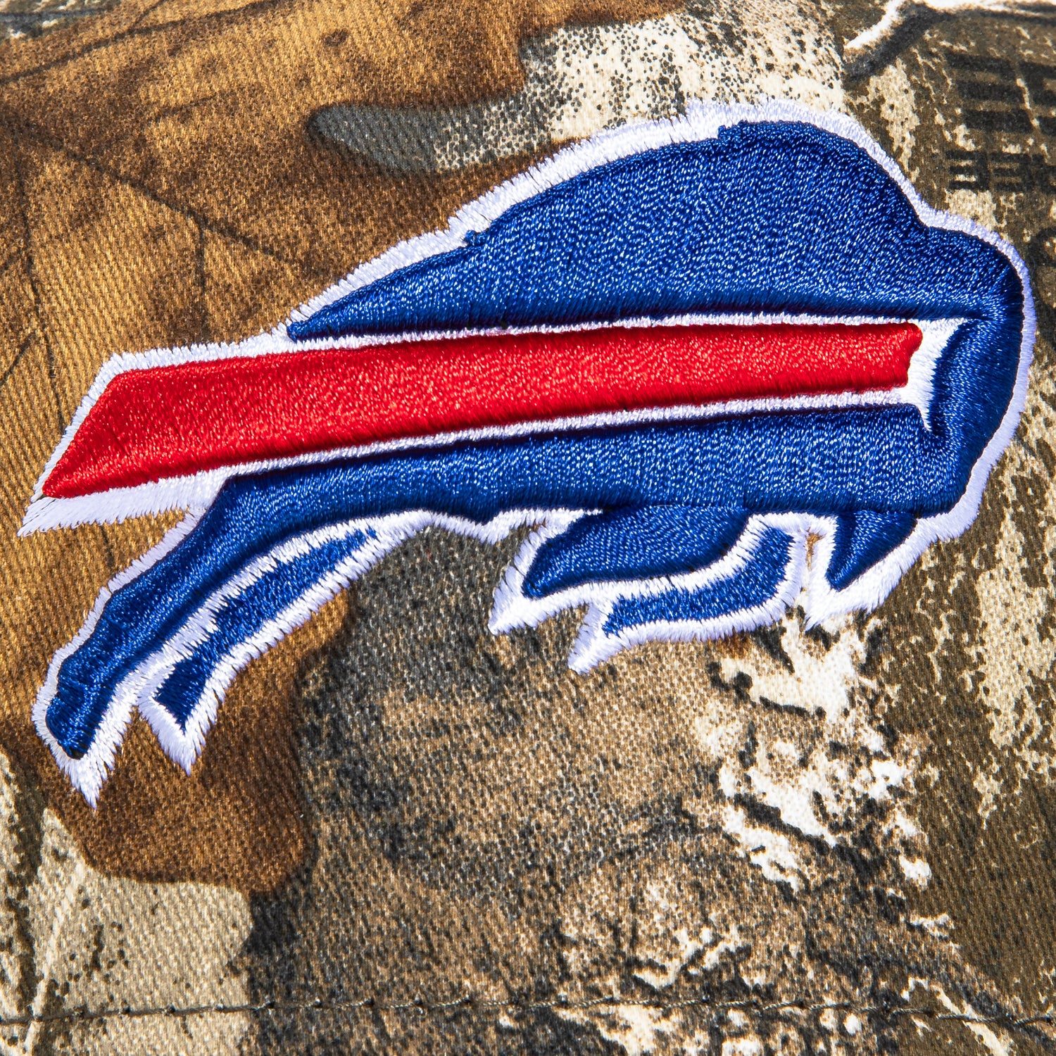 New Era 9Fifty A-Frame Buffalo Bills Snapback Hat - Realtree Camo Design - Official NFL Licensed Cap for Men & Women - Perfect for Game Day, Tailgating & Outdoor Activities