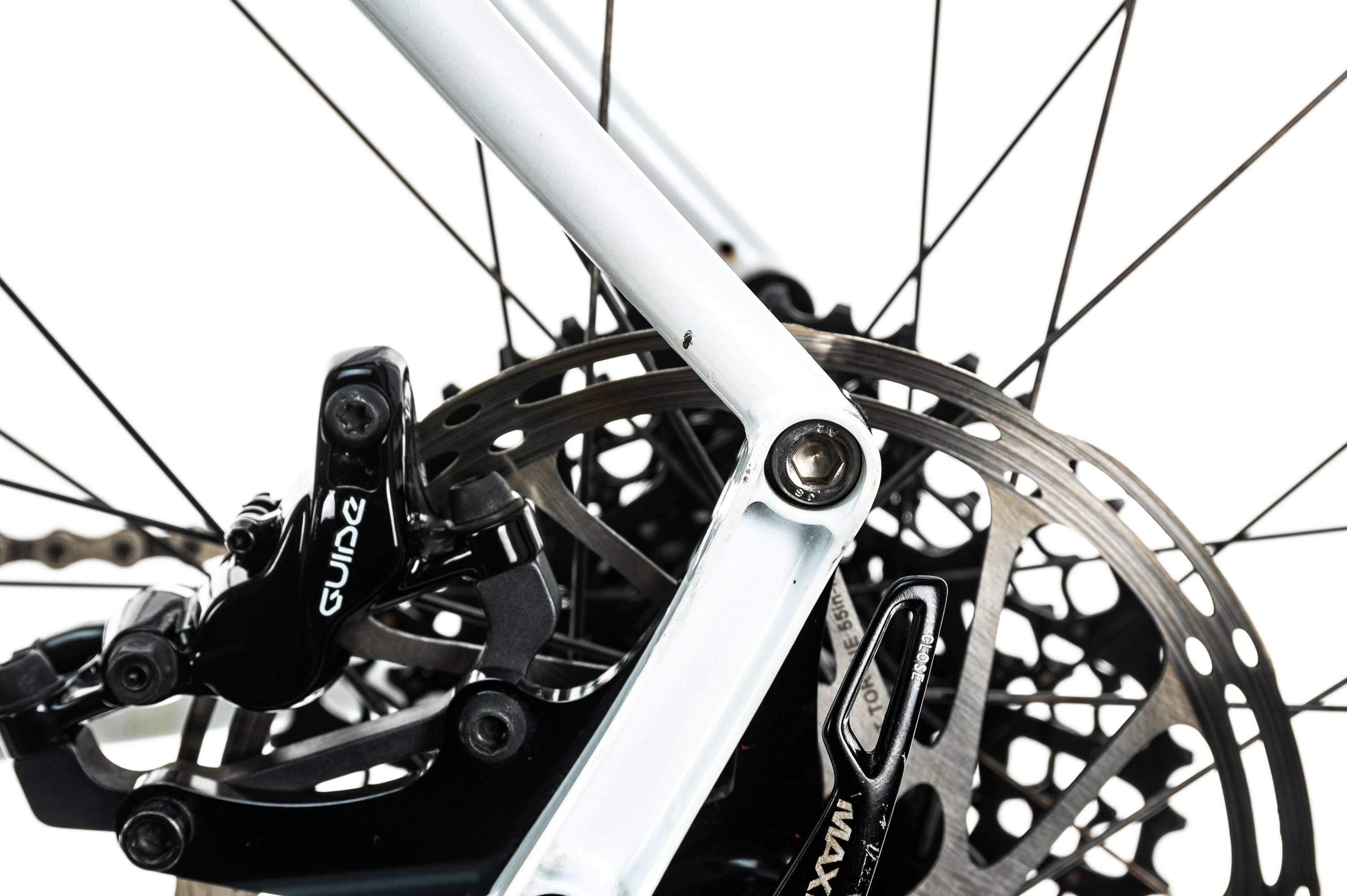 Advocate Hayduke Mountain Bike 2017 - Large Frame for Adults - Perfect for Trail Riding, Off-Road Adventures & Mountain Cycling
