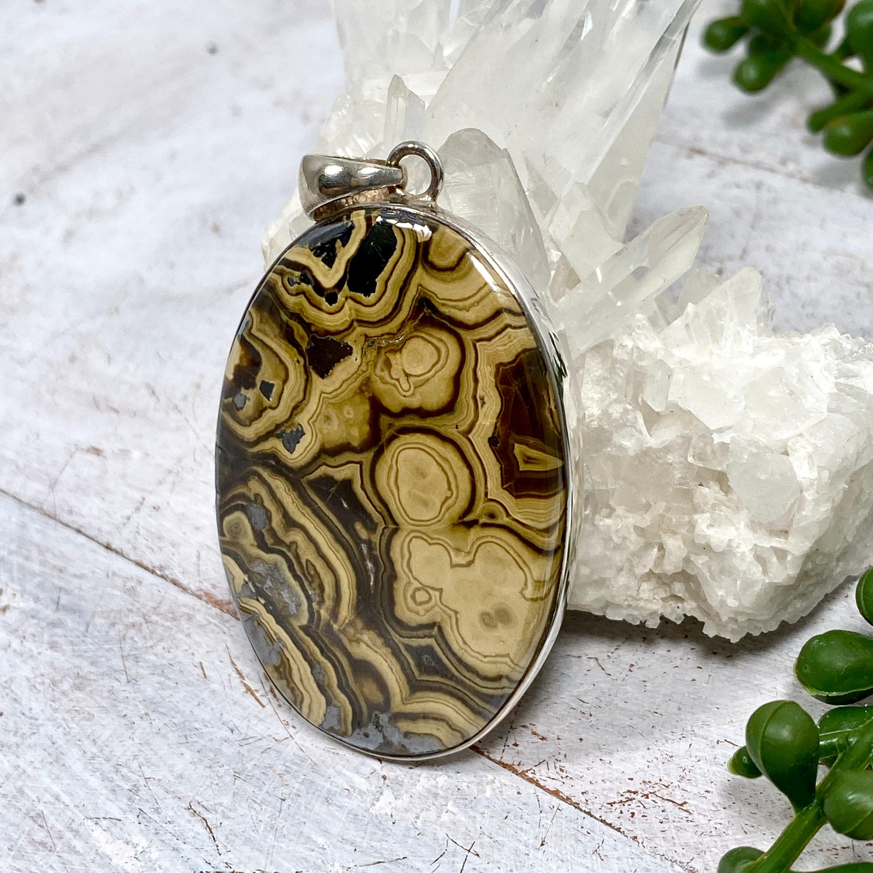 Oval Schalenblende Pendant Necklace KPGJ2195 - Elegant Gemstone Jewelry for Women, Perfect for Parties & Special Occasions
