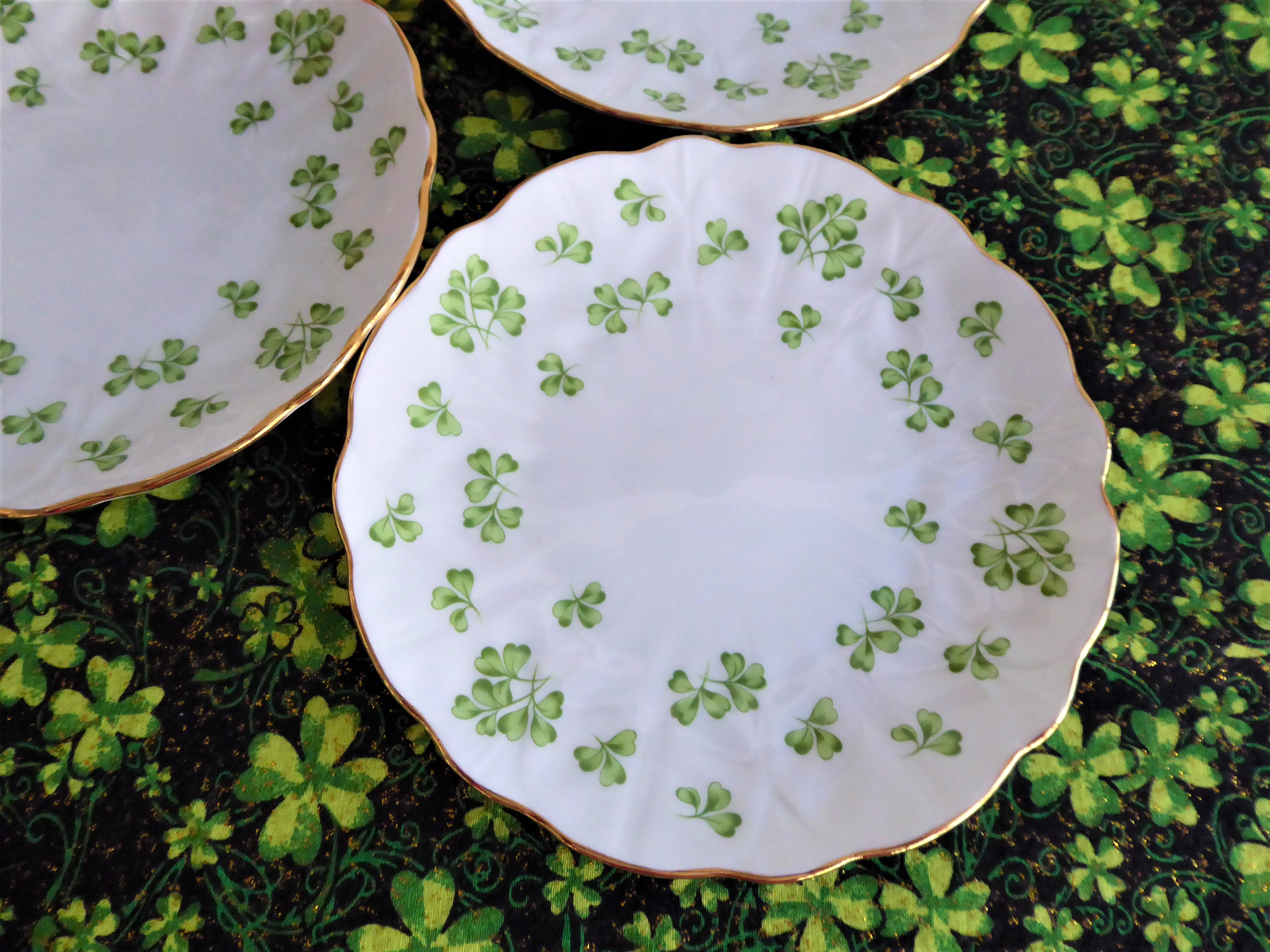 Vintage Aynsley Shamrock Set of 3 Green Irish Bone China Plates - 1950s English Dinnerware for Bread & Dessert | Perfect for St. Patrick's Day, Tea Parties & Collectible Display
