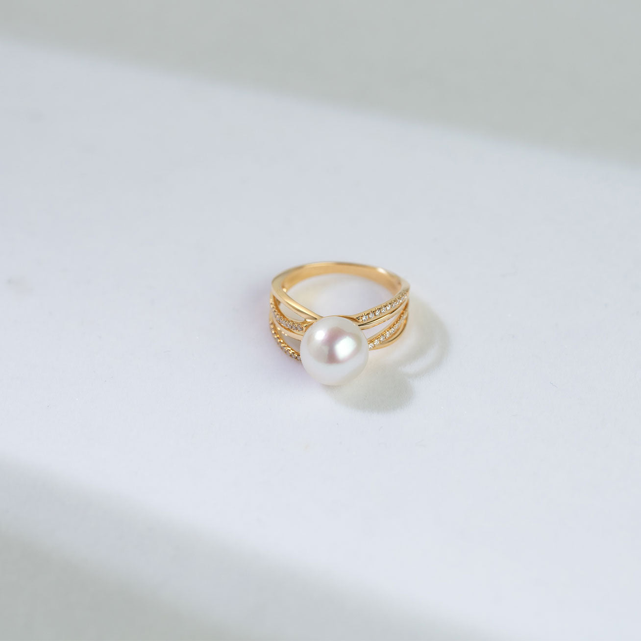 18K Gold Diamond Freshwater Pearl Ring for Women - Elegant Si Dian Jin Design | Perfect for Weddings, Anniversaries & Special Occasions