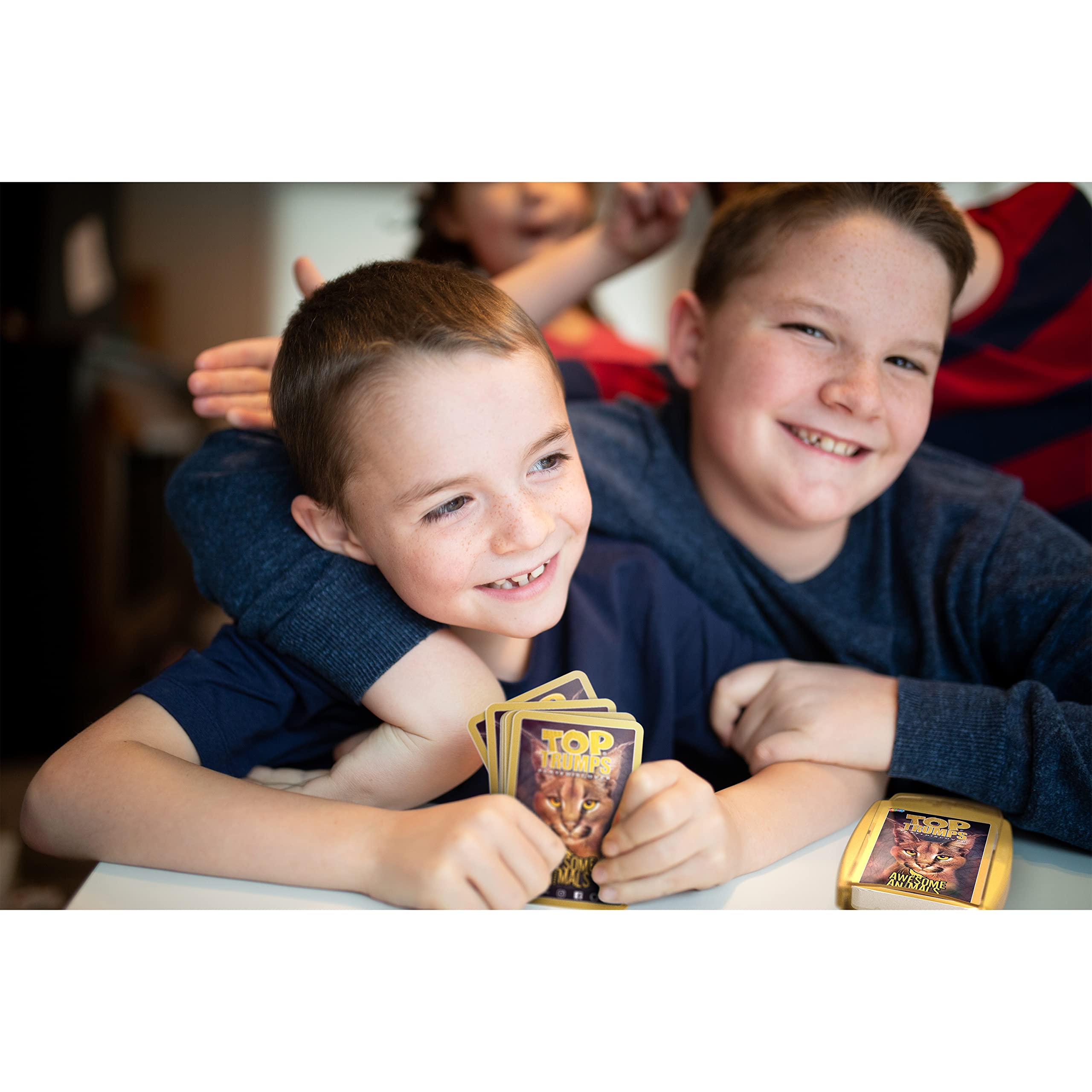 Top Trumps Awesome Animals Card Game - Fun Family & Educational Game for Kids & Adults Ages 6+ - 2+ Player Strategy Card Battle Game - Perfect for Parties, Travel & Family Game Nights