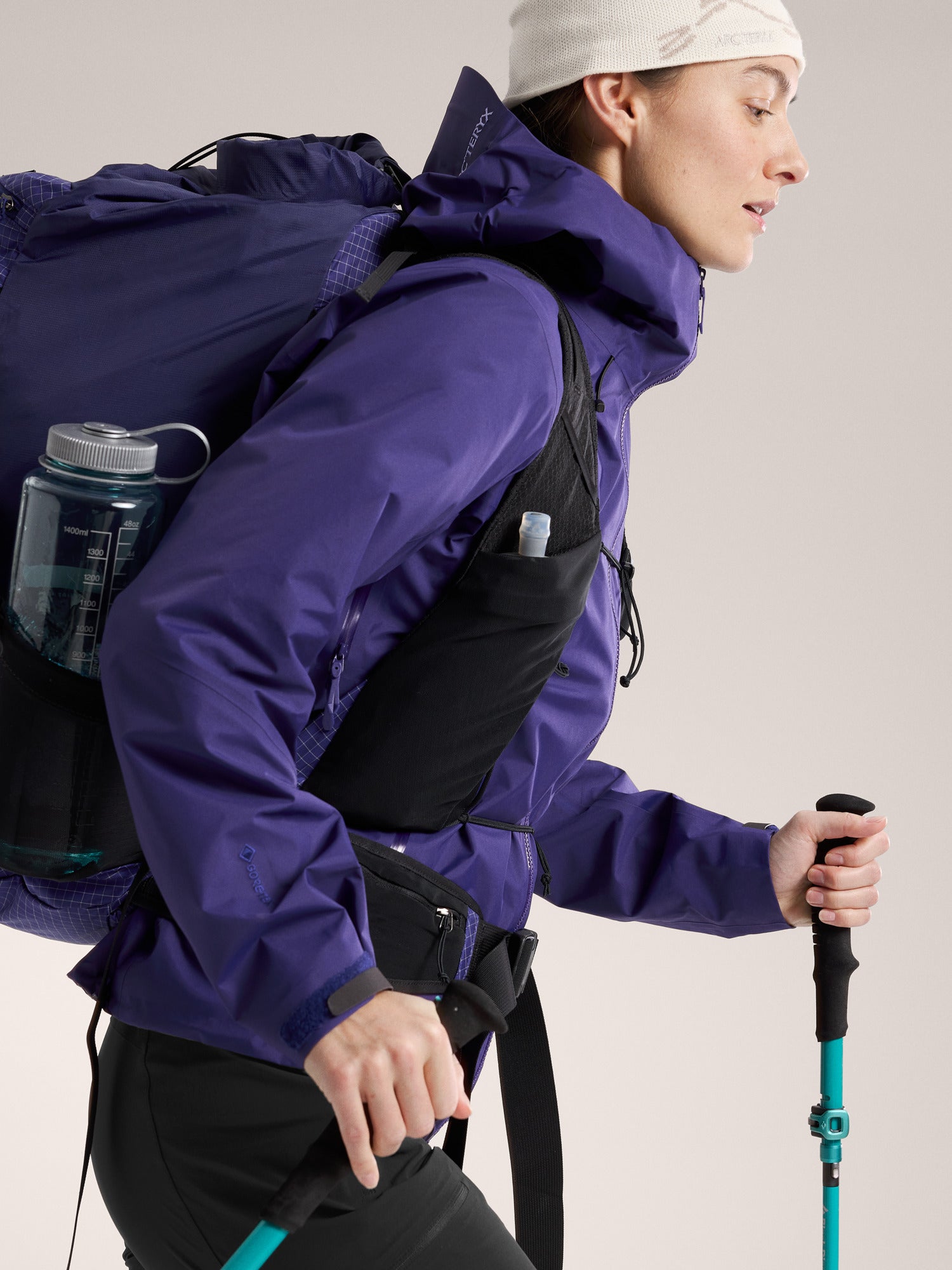 Women's Beta SL Jacket - Lightweight Waterproof Hiking Shell for Outdoor Adventures | Perfect for Trail Running, Camping & Travel