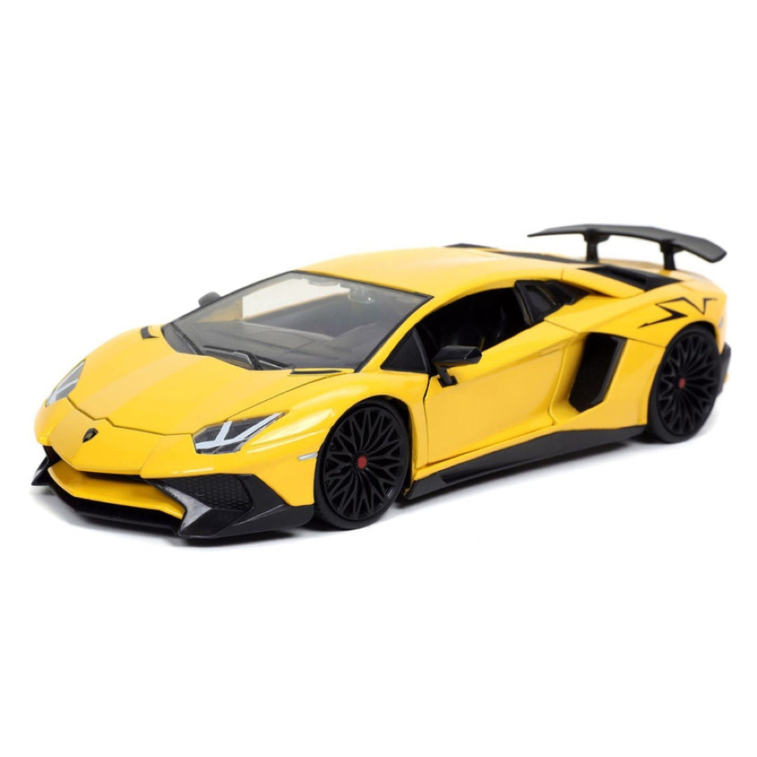 1:24 Scale 2017 Lamborghini Aventador Yellow Hyperspec Diecast Model Car - Collectible Sports Car Replica for Display, Gifts & Racing Enthusiasts