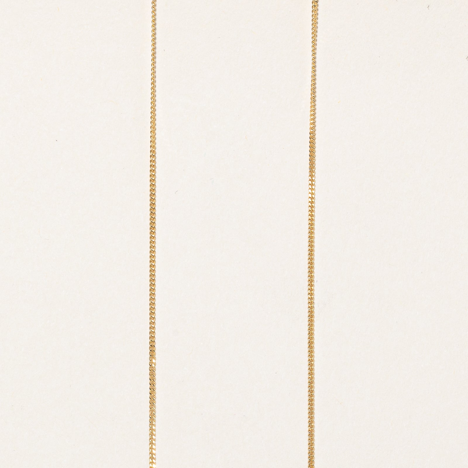 14K Yellow Gold Curb Link Chain Necklace - 1.04mm Thin & Dainty - 18 Inches - Perfect for Layering, Everyday Wear & Gift Giving
