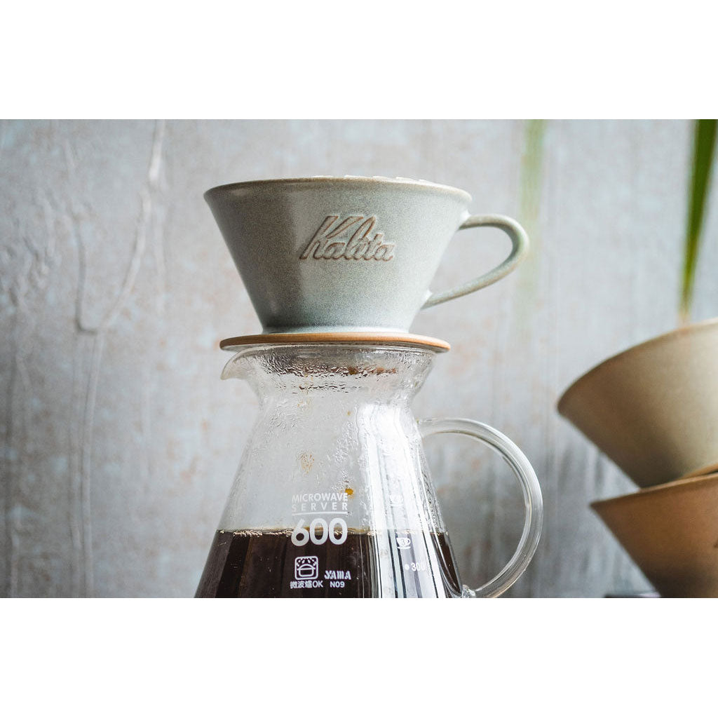 Kalita MINO Ceramic Dripper 185 - Sand Gray Pour Over Coffee Brewer for Home & Cafe Use