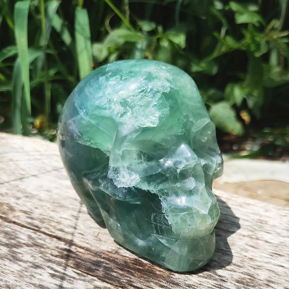 600g Natural Green Fluorite Quartz Skull - Healing Crystal Gemstone for Meditation, Reiki & Home Decor | Handcrafted Spiritual Decor, Unique Gift Idea