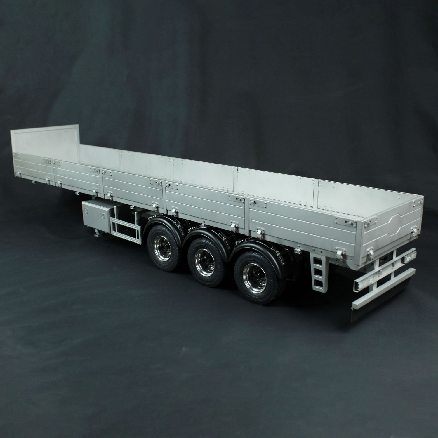 1/14 Scale 3 Axle Metal Semi Trailer for RC Tractor Truck - Remote Control Electric Model Car Kit (Unassembled & Unpainted) - Perfect for RC Enthusiasts & Collectors