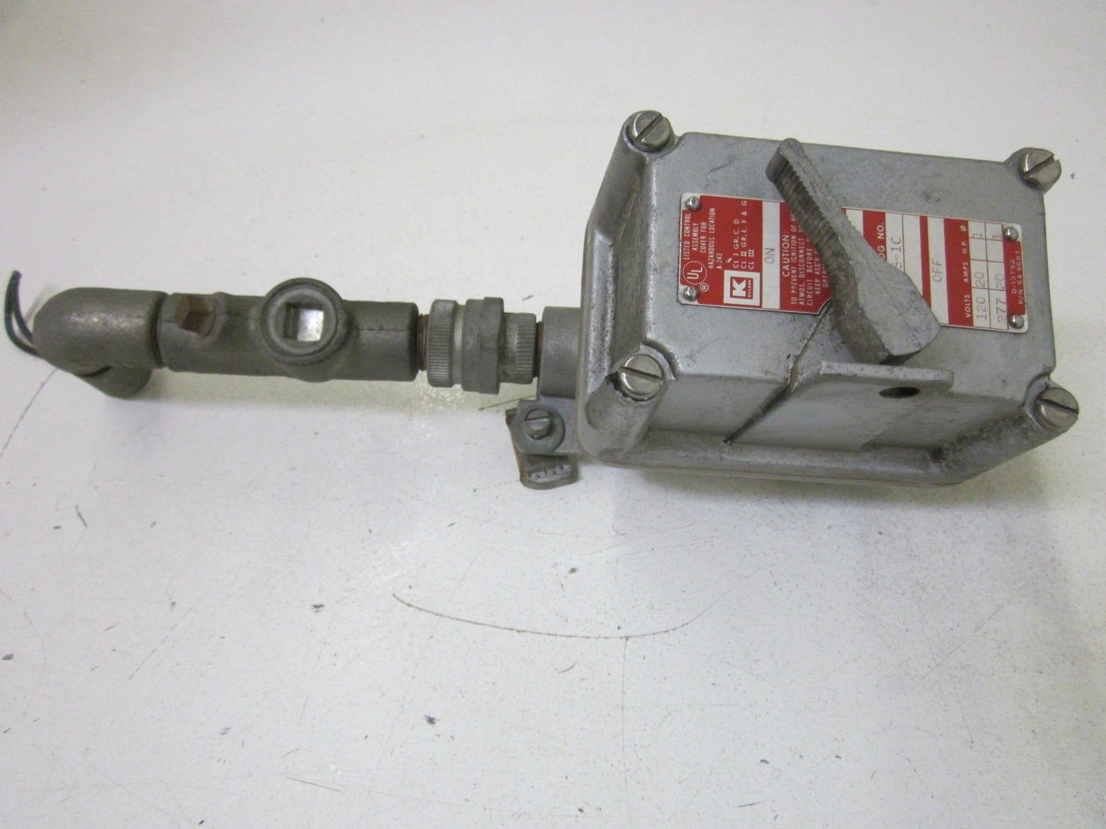 KILLARK FXS-1C 20A Tumbler Switch with Cover - 120-277VAC, NEMA 3/7/9 Rated, Single Pole - Ideal for Industrial, Commercial & Hazardous Location Electrical Applications