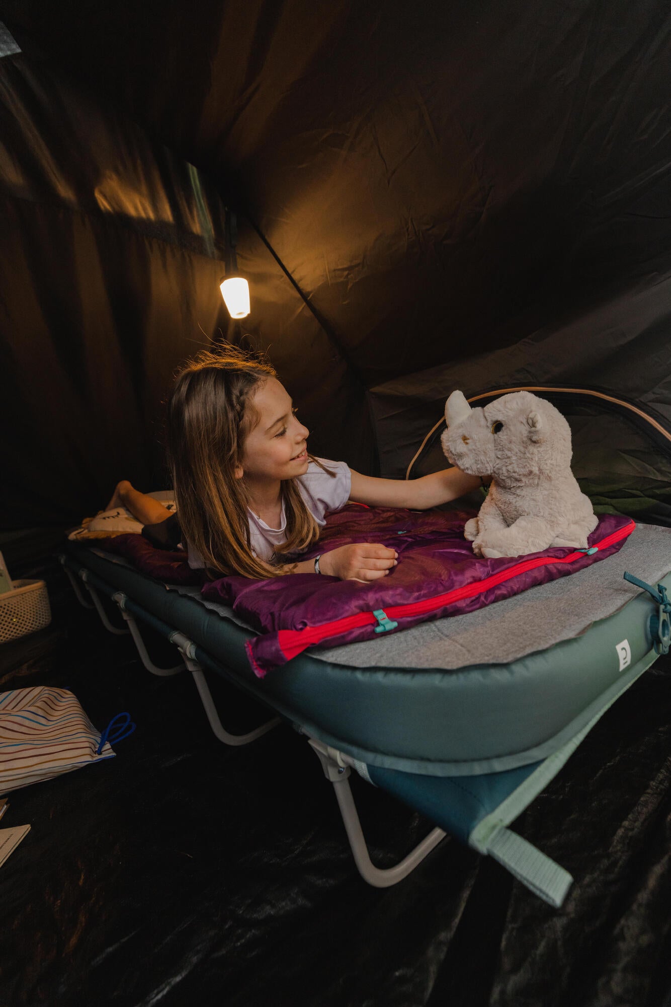 Quechua 24 Camp Bed - Portable Folding Cot for 1 Person - Lightweight & Compact for Camping, Hiking & Outdoor Adventures
