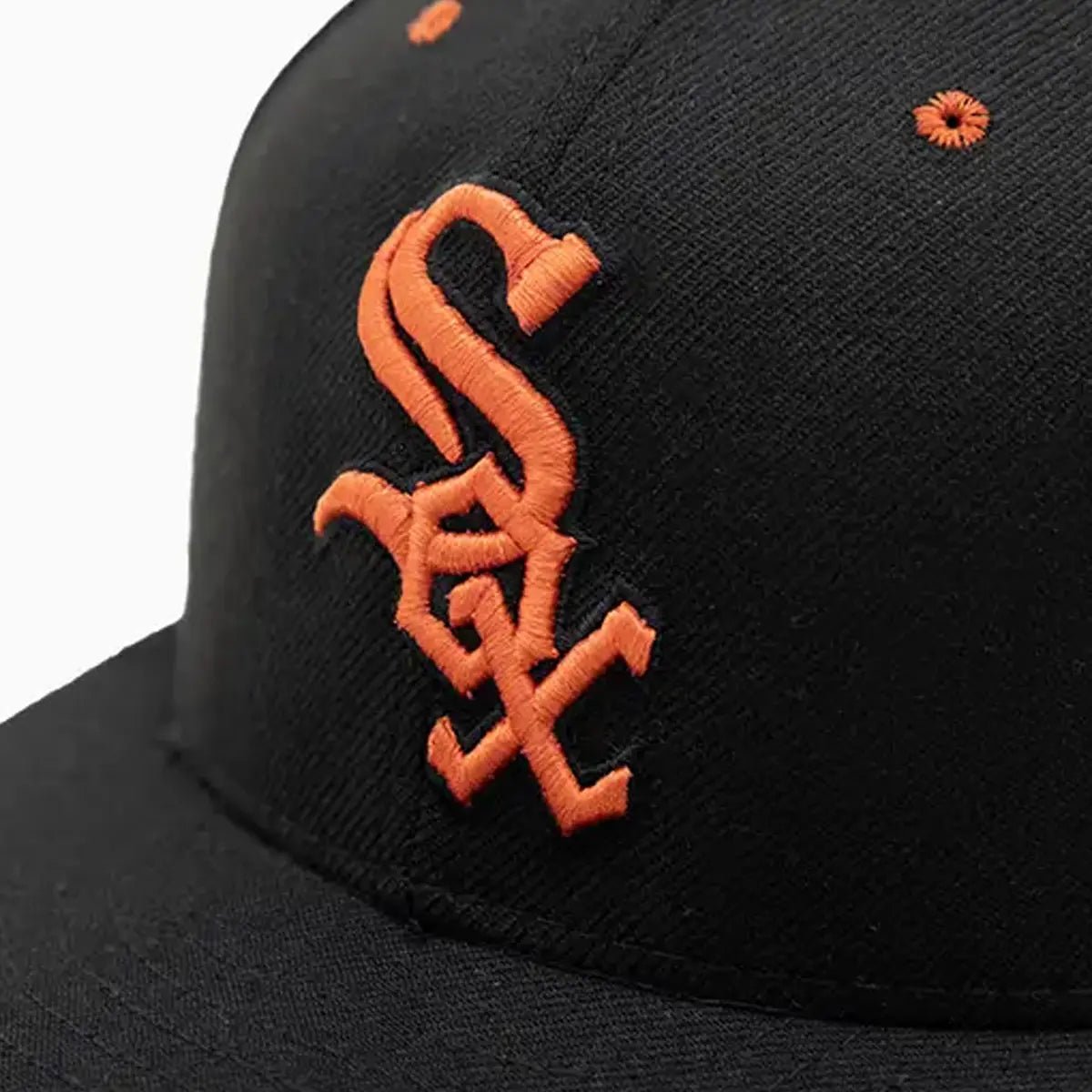 Chicago White Sox MLB 59FIFTY Fitted Baseball Cap - Official Licensed Adjustable Hat for Men & Women - Perfect for Games, Sports, and Casual Wear