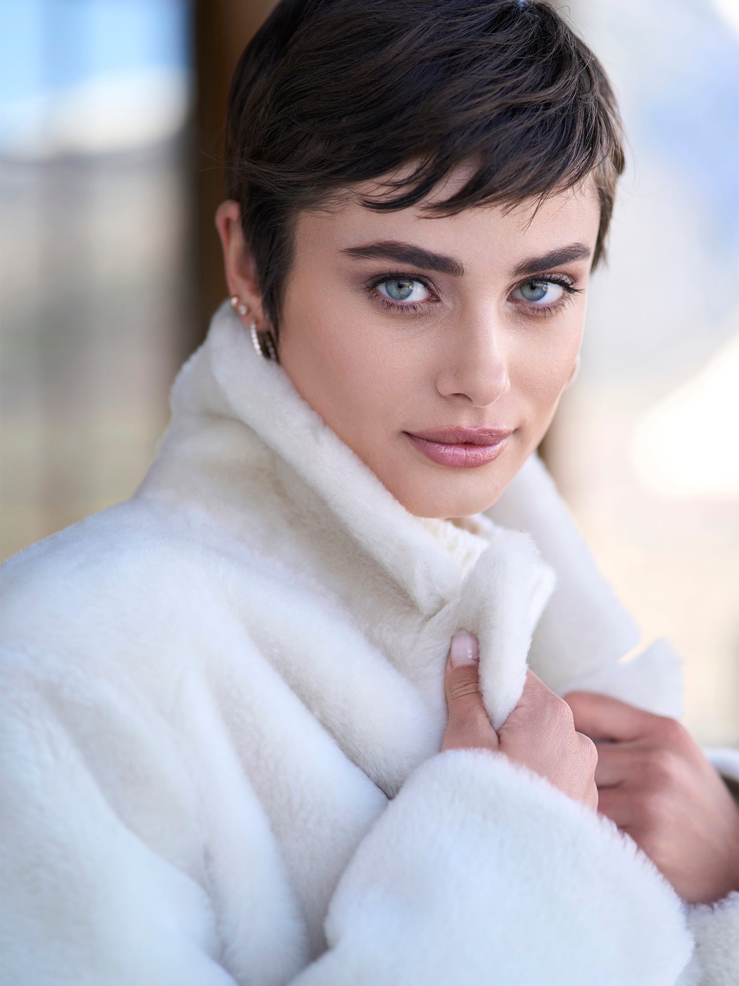 Diana Reversible Shearling Coat for Women - Warm Winter Jacket with Faux Fur Lining - Stylish Outerwear for Cold Weather, Casual Outings & Travel