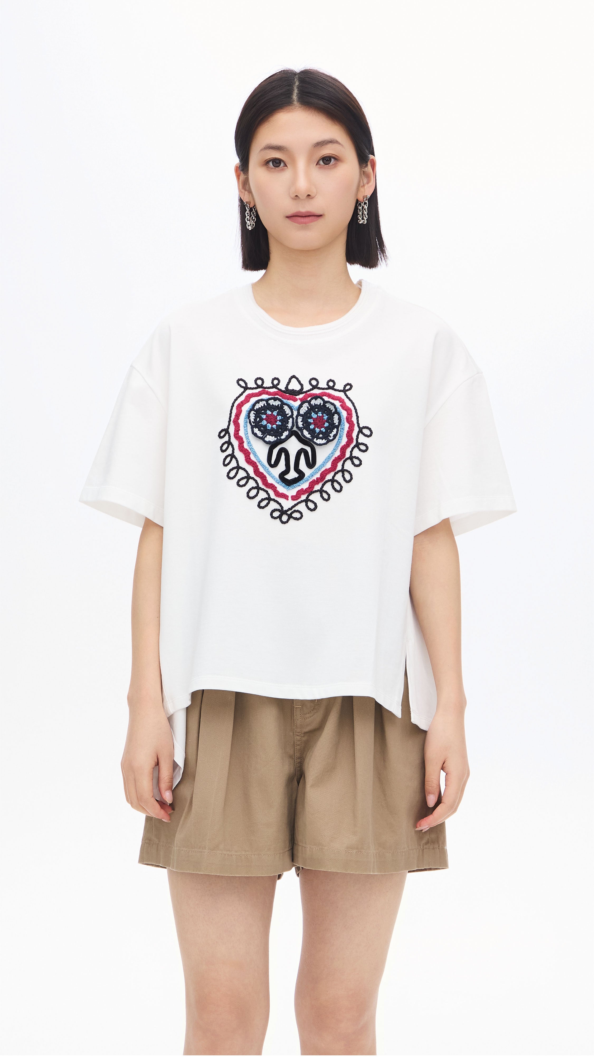 Stylish Crochet Patch Tee for Women - Trendy Boho Summer T-Shirt with Unique Handmade Details | Perfect for Beach Outings, Music Festivals & Casual Everyday Wear