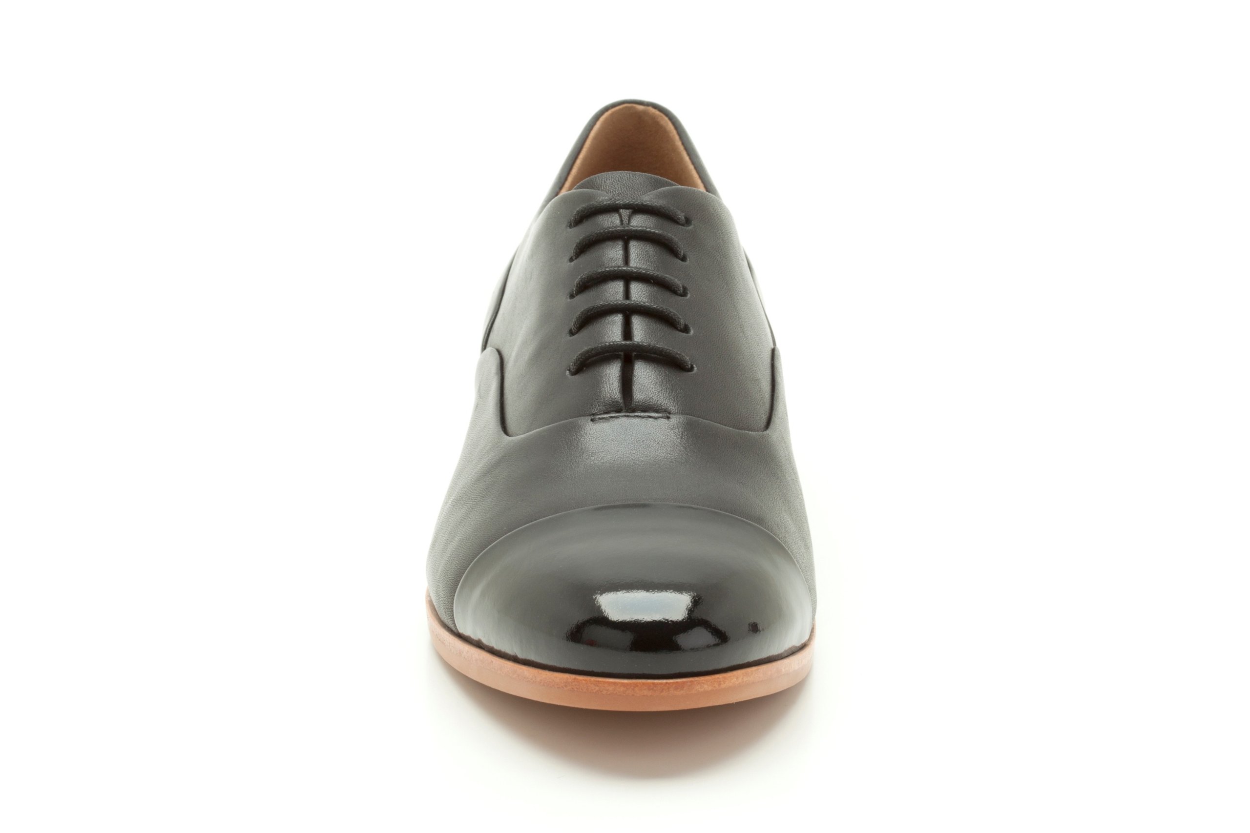 Clarks Women's Comfort Loafers Slip-On Shoes - Casual & Office Wear for Women - Perfect for Work, Travel & Everyday Use