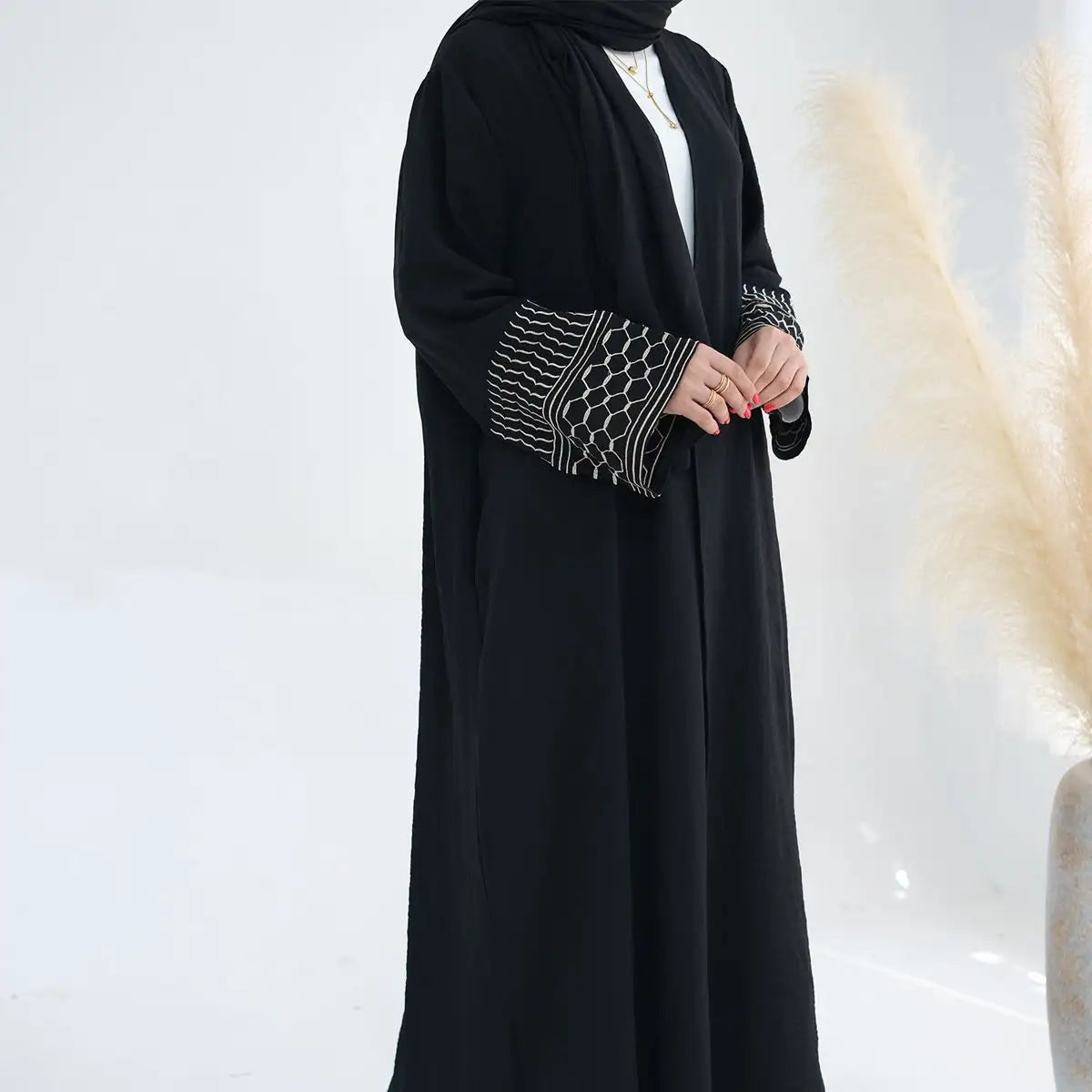 Elegant Muslim Women's Open Abaya Dress with Embroidery Sleeves - Modest Islamic Cardigan for Prayer, Home & Special Occasions