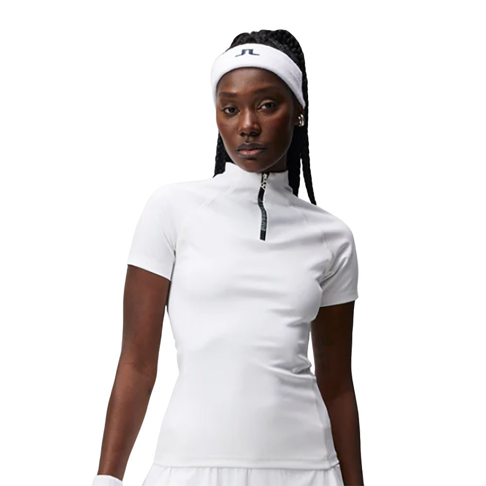 WHITE 0000