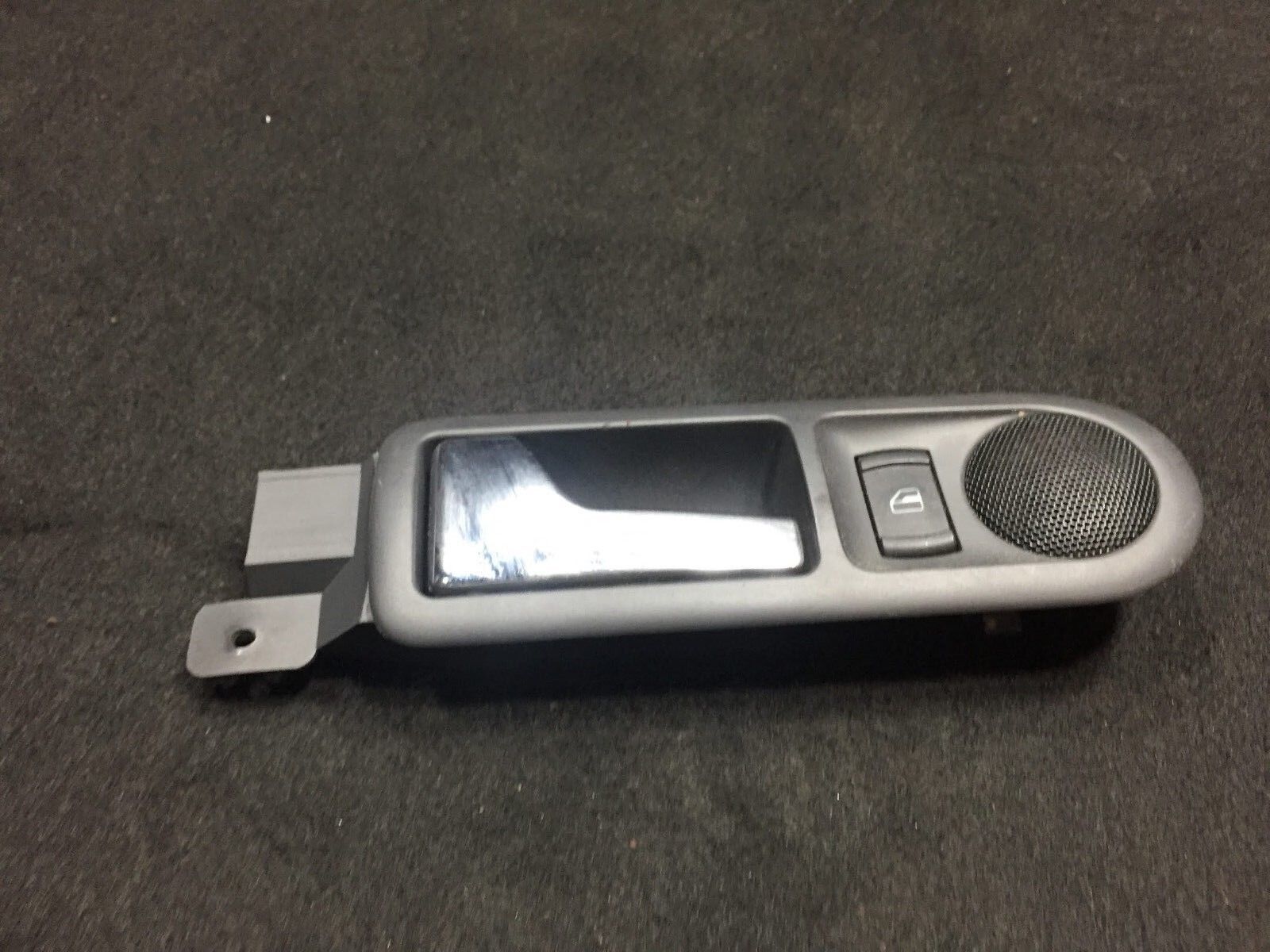 2002-2005 VW Passat Rear Driver Side Door Handle with Window Switch - OEM D23 Replacement Part - Perfect for Car Repair & Maintenance