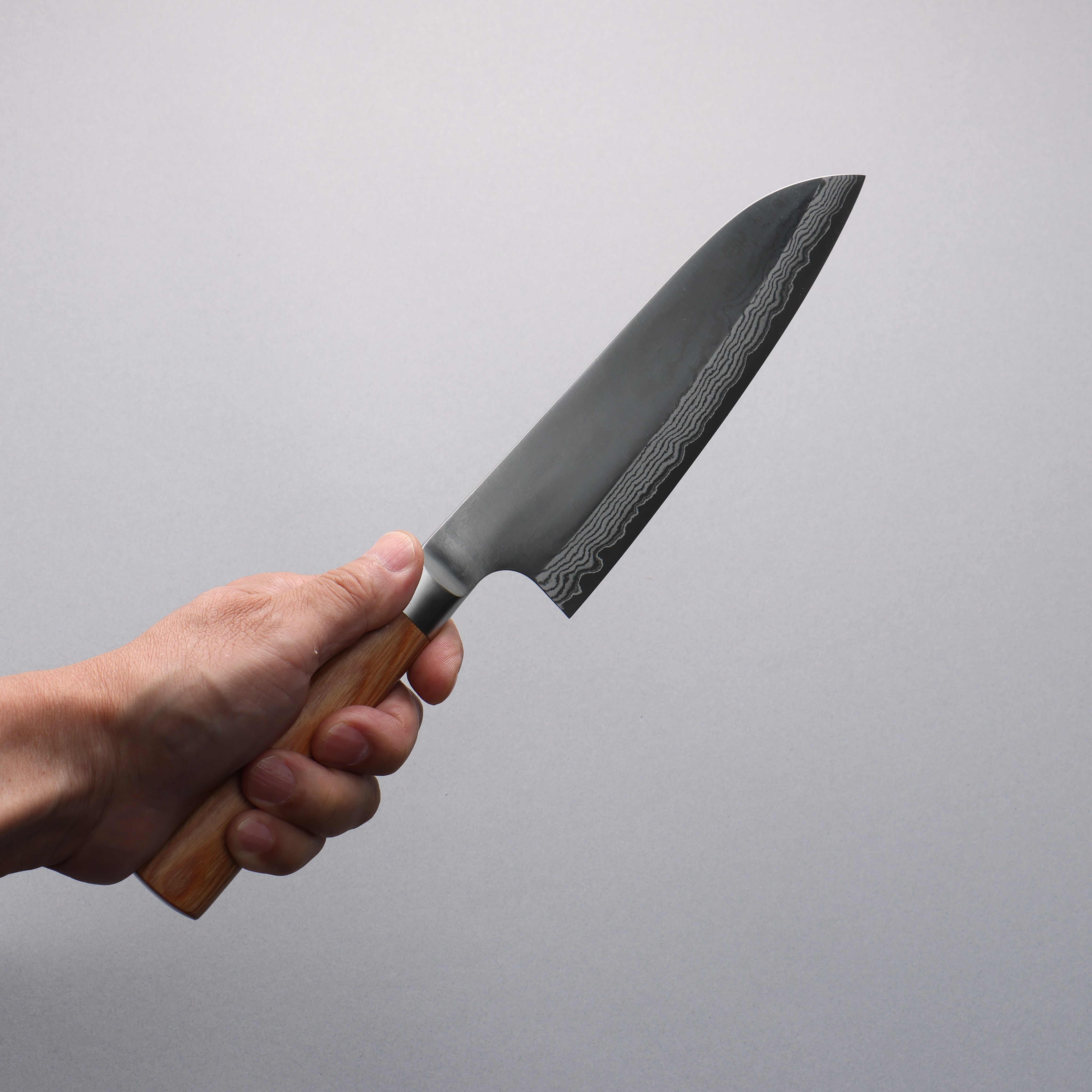 Premium Kamo Hamono VG10 Damascus Santoku Knife 165mm - Japanese Chef Knife with Brown Pakkawood Handle - Perfect for Slicing, Dicing & Chopping Vegetables, Meat & Fish
