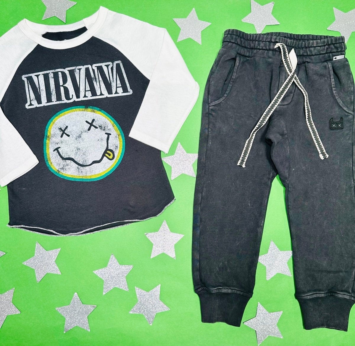 Nirvana Long Sleeve Raglan T-Shirt for Men & Women | Vintage Band Tee | Soft Cotton Blend | Perfect for Concerts, Casual Wear & Gifts