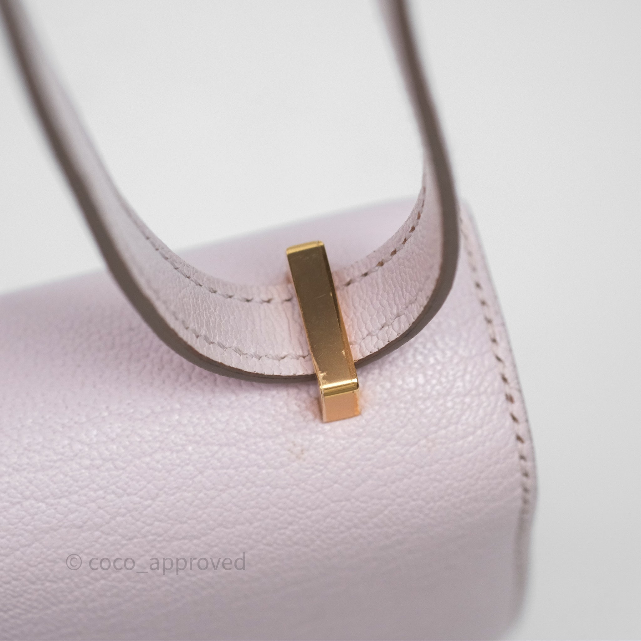 Hermès Constance Mini 18cm Bag in Mauve Pale Chevre Mysore Leather with Rose Gold Hardware - Luxury Crossbody Purse for Women, Perfect for Date Night & Special Occasions
