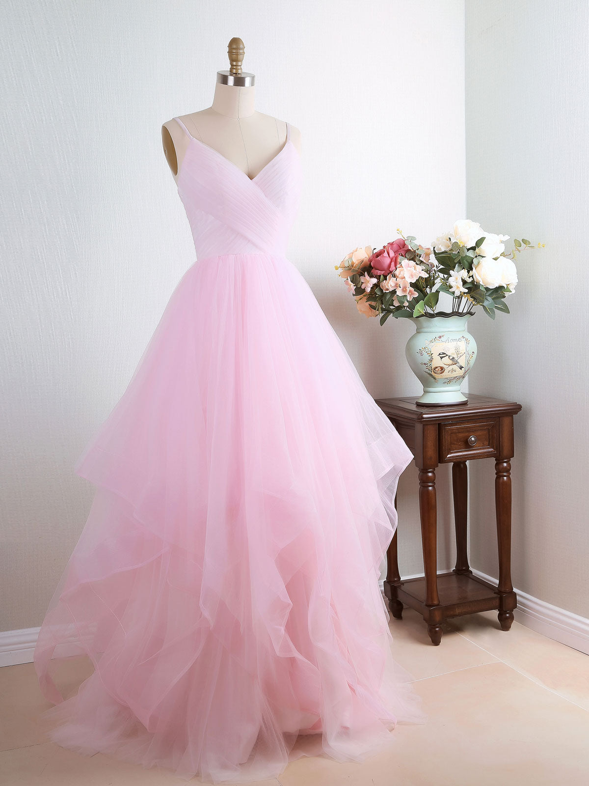 Elegant Pink Tulle Long Prom Dress & Formal Graduation Gown - Perfect for Homecoming, Quinceañera, and Special Occasions