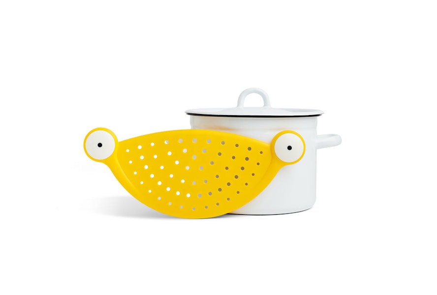 Fun Pasta Strainer for Kids - Dinosaur & Monster Shapes - Easy to Use Colander for Spaghetti, Macaroni & Noodles - Perfect for Family Cooking & Kids Kitchen Activities