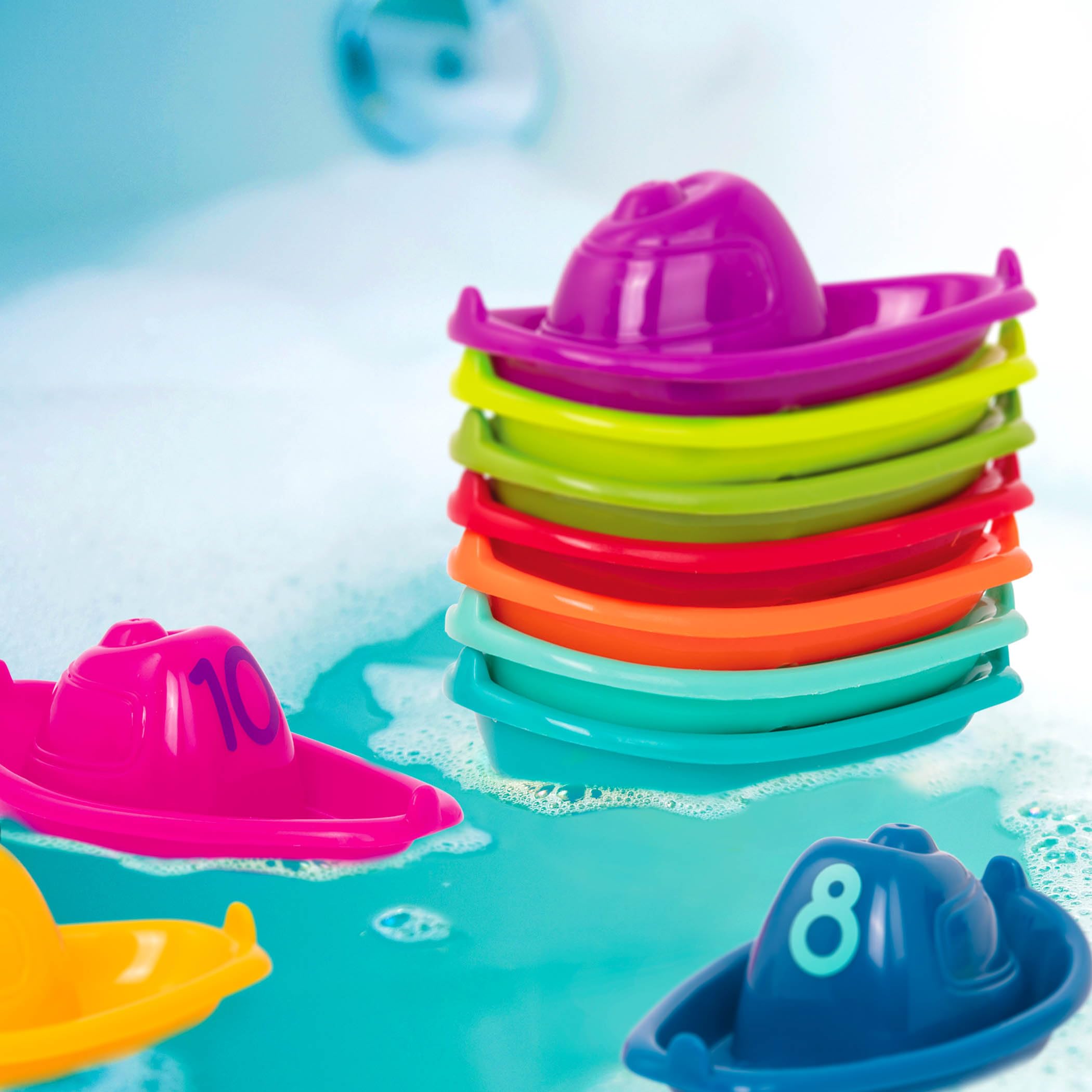 Battat 10-Piece Stackable Bath Boats Set - Numbered Floating Toy Boats for Bathtime, Pool & Beach - Educational Bath Toys for Babies 6+ Months - Perfect for Sensory Play & Early Learning