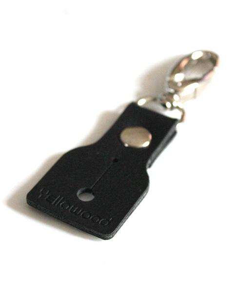 Yellowood Fingerboard Keychain - Mini Skateboard Keyring for Keys, Bags & Backpacks - Perfect for Skateboard Lovers & Collectors - Fun Gift for Kids & Teens - Portable Fingerboard Toy for Travel & School