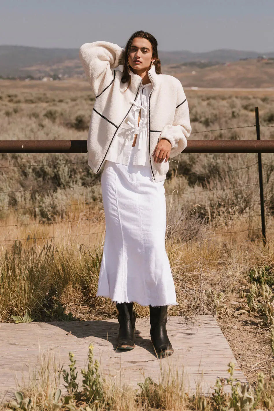 Gabby Fleece Zip Up Hoodie in Cream | Cozy Winter Wear for Women | Perfect for Casual Outfits & Outdoor Activities | FINAL SALE