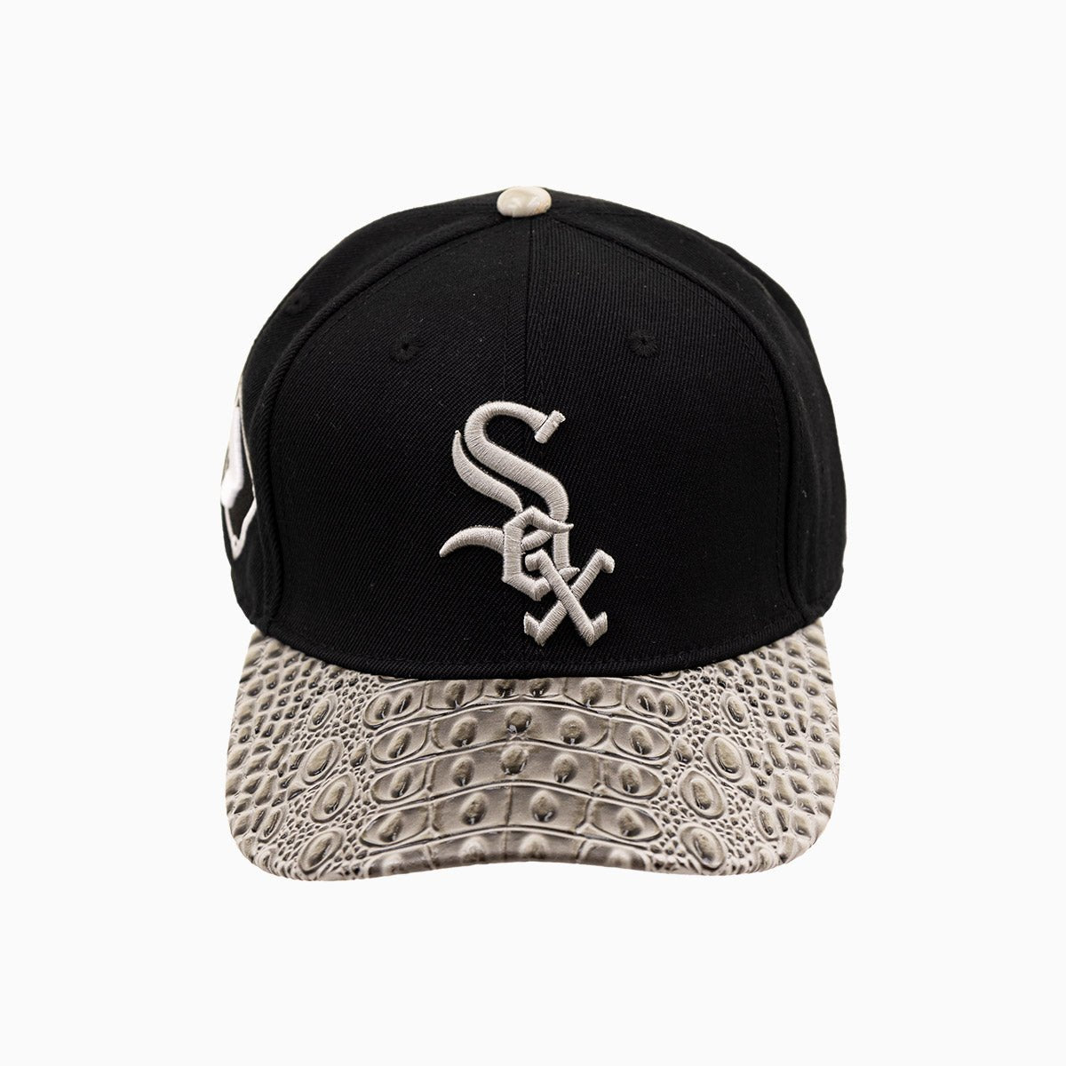 Chicago White Sox MLB Leather Visor Flat Hat - Official Baseball Cap for Men & Women - Perfect for Games, Outdoor Sports & Casual Wear