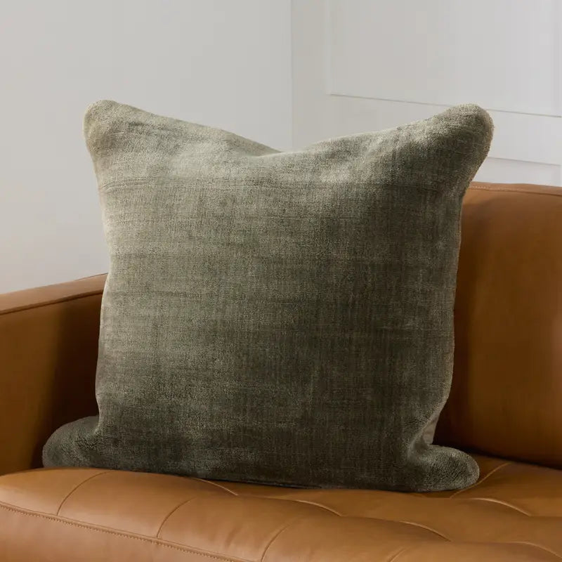 Jaipur Living Illumine Throw Pillow - Decorative Cushion Cover for Sofa, Bed & Home Decor - Soft & Stylish Accent Pillow for Living Room, Bedroom & Dorm