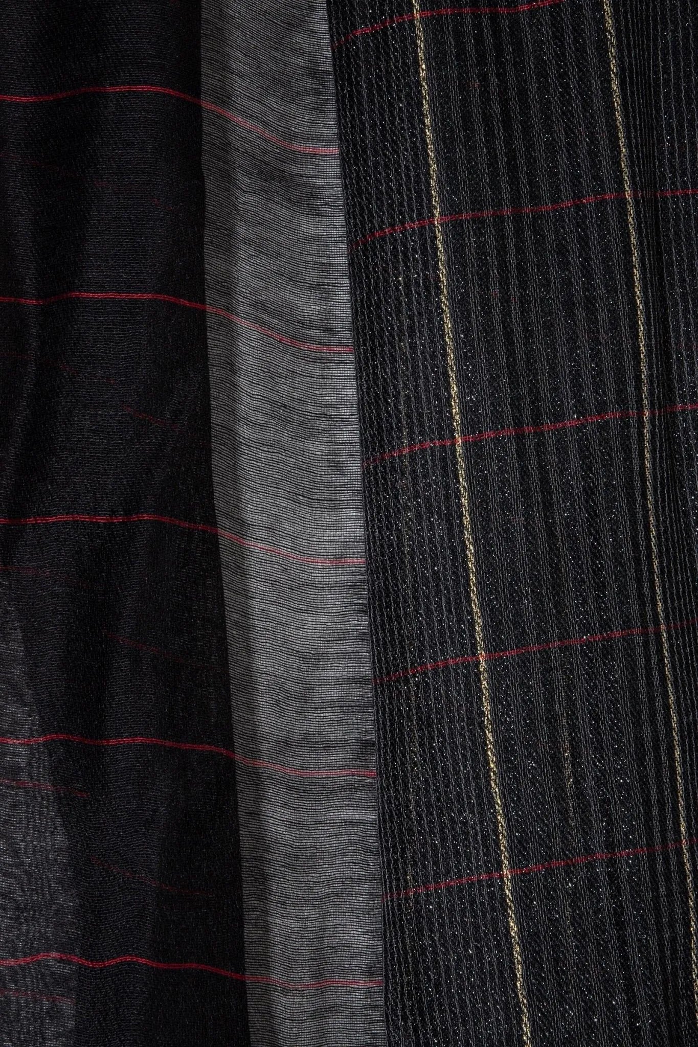 Stylish Plaid Patterned Reversible Scarf - Soft Winter Fashion Accessory for Women & Men - Perfect for Cold Weather, Office Wear & Holiday Outfits