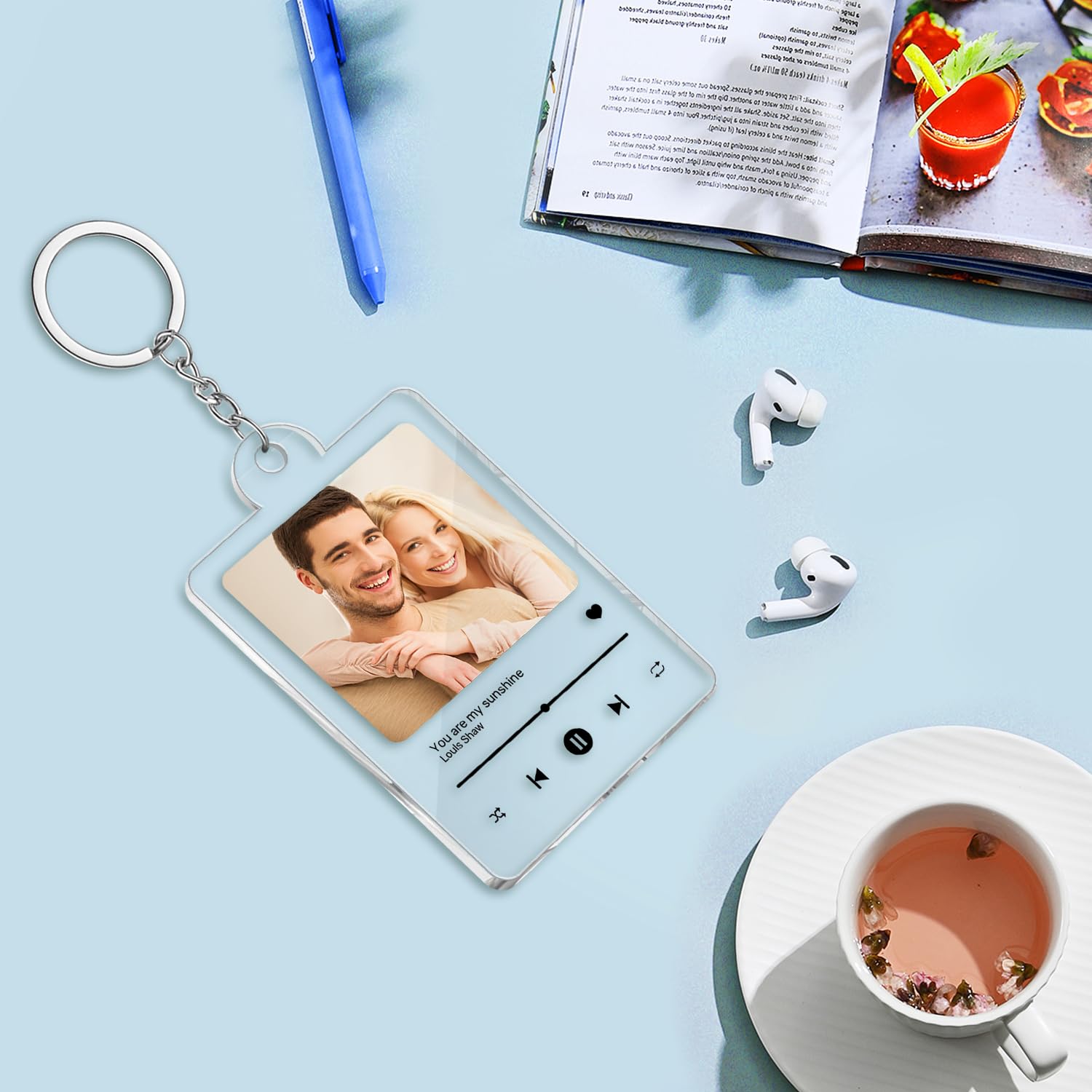 Custom Mom Holding Hands Photo Keychain - Personalized Mothers Day Gifts for Mom - Engraved Heart Keychain for Birthday, Anniversary & Special Occasions - Perfect for Gifts, Keepsakes & Everyday Carry