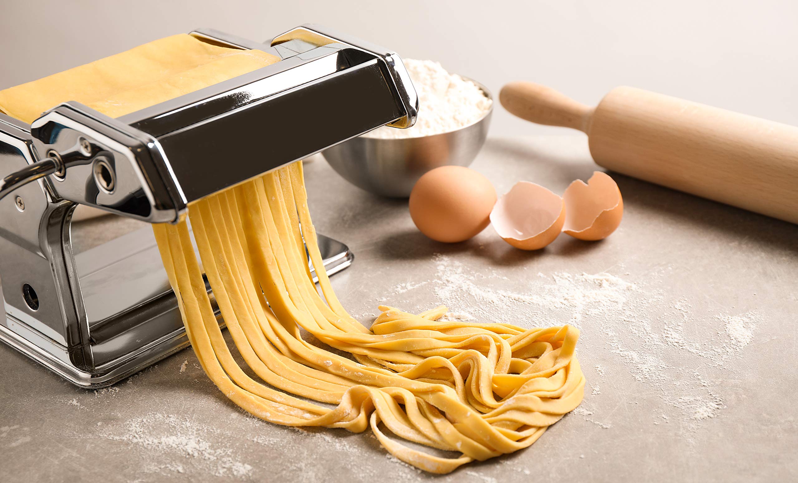 Stainless Steel Manual Pasta Maker Machine - Adjustable Thickness Settings, Removable Handle & Clamp for Fresh Homemade Pasta - Perfect for Italian Cuisine, Family Cooking & Restaurant Use