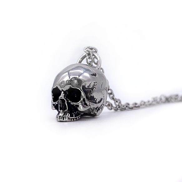 Gothic Hel Skull Necklace for Men & Women - Viking Norse Mythology Jewelry - Perfect for Halloween, Cosplay & Dark Fashion Accessories