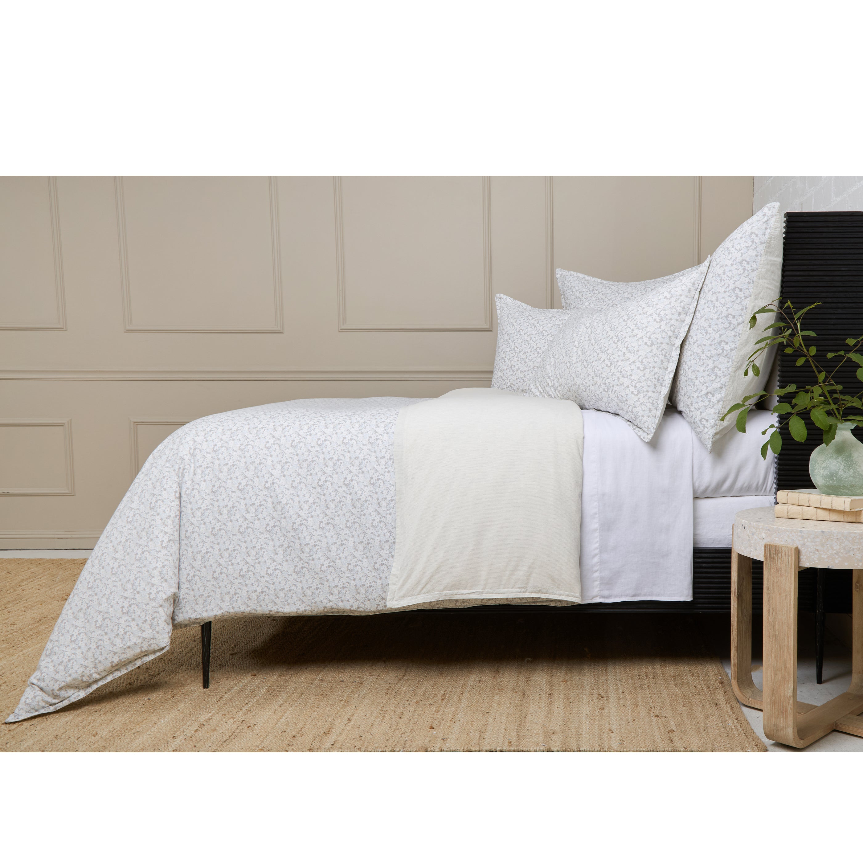 June Duvet Cover Set - Soft Breathable Bedding with Zipper Closure - Perfect for Summer & All-Season Comfort - Home, Bedroom, Hotel Decor