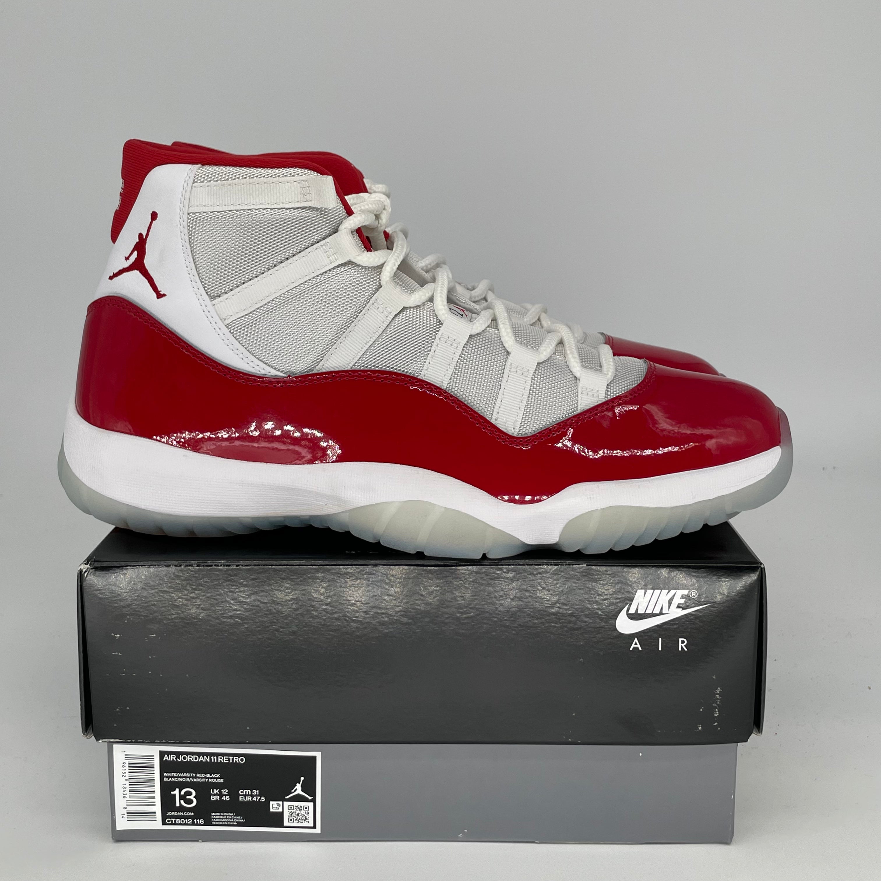 AIR JORDAN 11 Retro 
