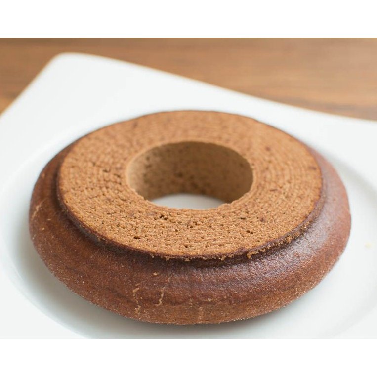 Premium Japanese Chocolate Baumkuchen Ring Cake - Authentic Baum u. Baum 1-Piece Sponge Cake - Perfect for Gifts, Tea Time & Special Occasions