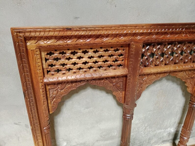 Handcarved Jharokha Arch Design Mirror 80x110x10cm - Exquisite Wooden Wall Mirror with Indian Mughal Style for Living Room, Bedroom & Entryway Decor