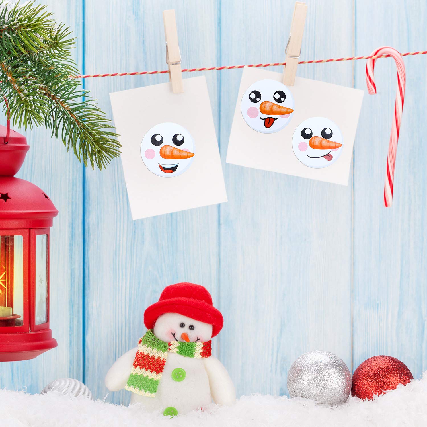 Happy Snowman Stickers - 500pcs Cute Round Snowman Face with Carrot Nose Christmas Sticker Roll - Perfect for Holiday Cards, Gift Wrapping & Winter Decorations