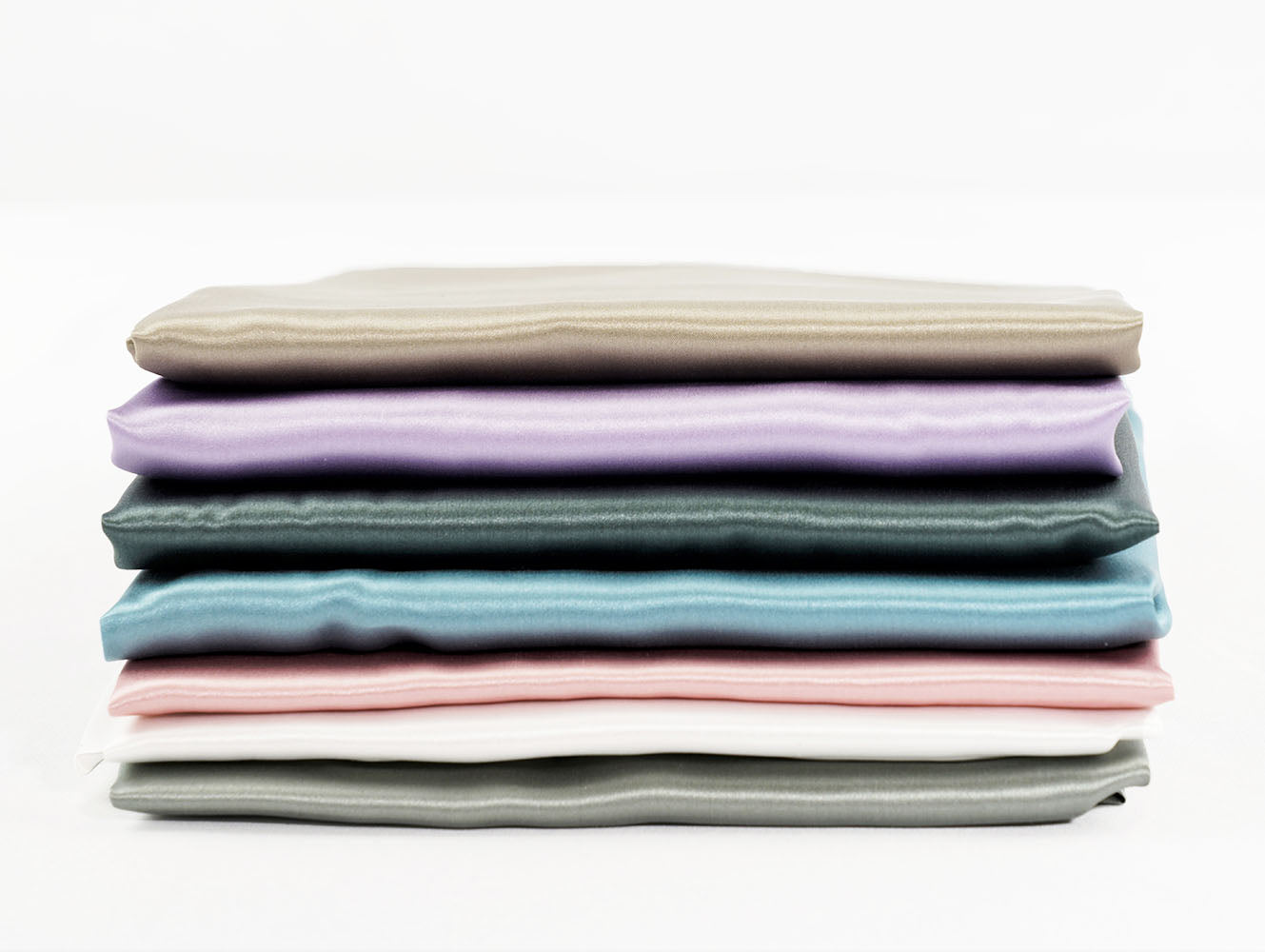 100% Pure Mulberry Silk Pillowcase with Zipper Closure - 16 Momme Grade for Hair & Skin Care - Perfect for Anti-Aging, Reducing Wrinkles & Bedroom Luxury (Queen Size, White) - Ideal for Beauty Sleep & Home Spa Experience