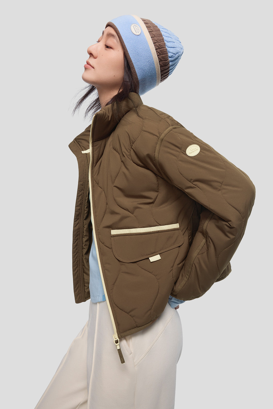 HeatStand Women's Midweight Jacket - Waterproof Windbreaker for Hiking, Travel & Outdoor Activities | Lightweight Insulated Coat for Fall & Winter