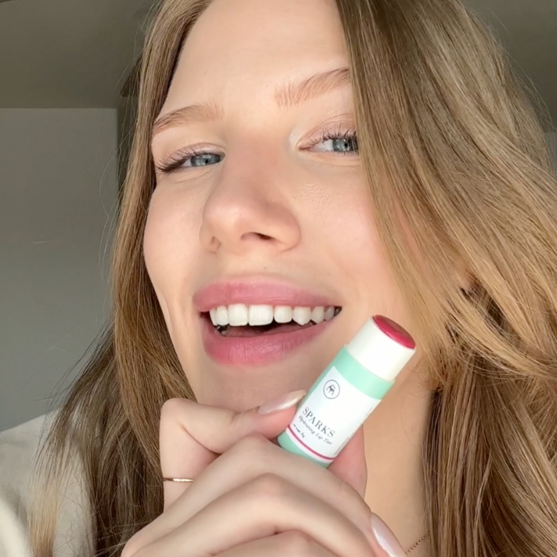 Natural Tinted Coconut Lip Balm - Moisturizing & Nourishing Lip Care with SPF 15 - Perfect for Daily Hydration, Outdoor Activities & Makeup Looks