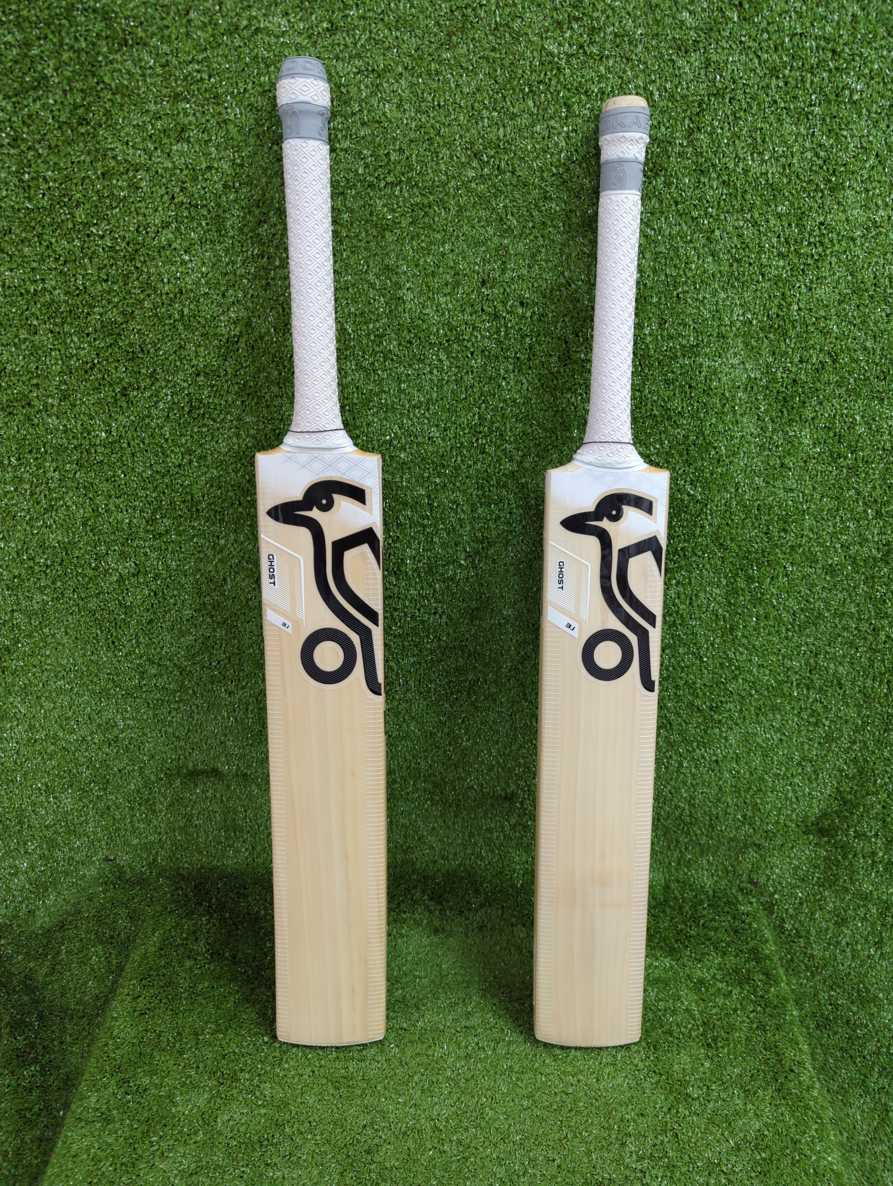 Kookaburra Ghost 3.1 Junior/Youth Cricket Bat - English Willow - Perfect for Youth Cricket Training & Matches