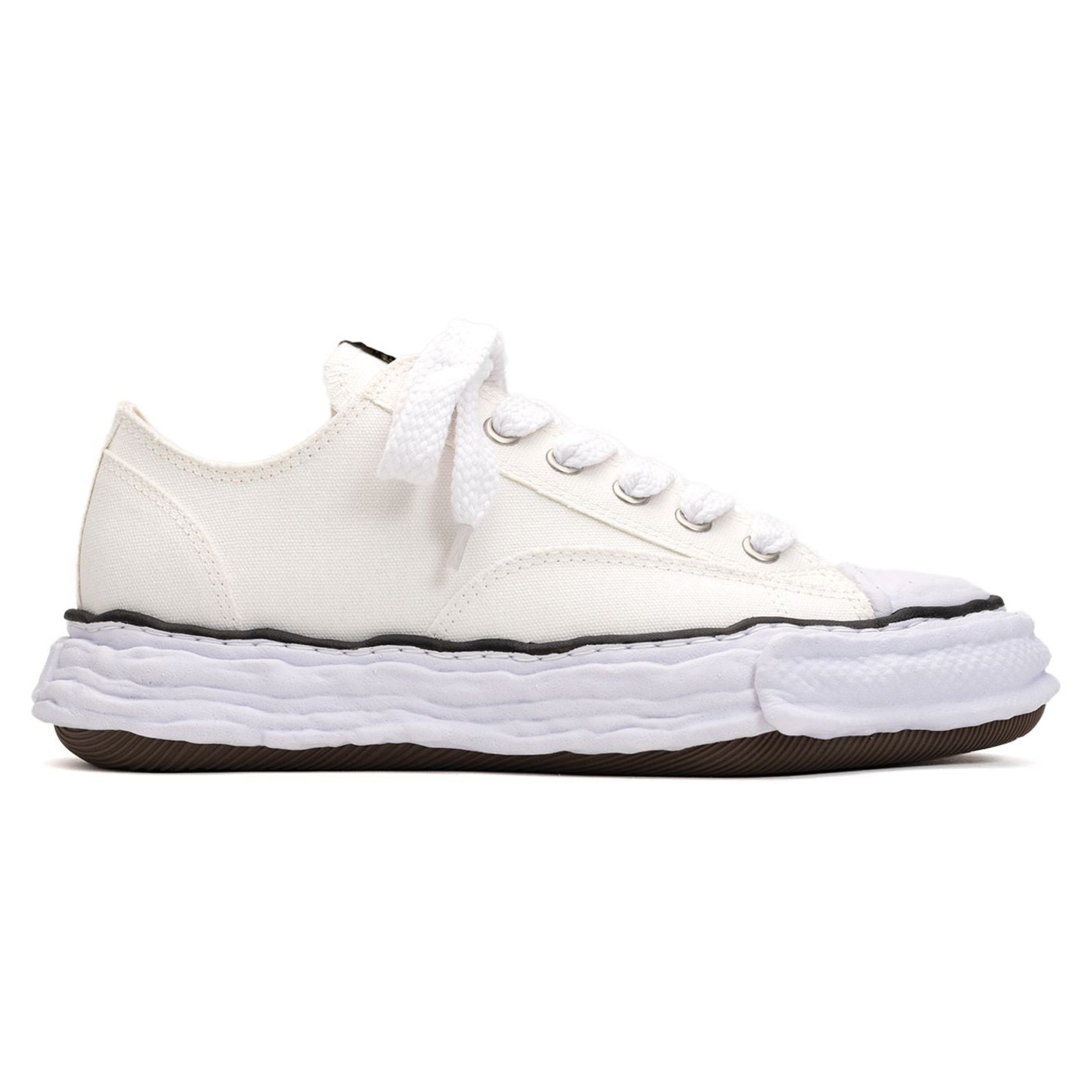 MAISON MIHARA YASUHIRO Peterson OG Sole Canvas Low Top Sneakers in White - Stylish Casual Shoes for Men & Women | Perfect for Streetwear, Daily Outfits and Fashion Statements