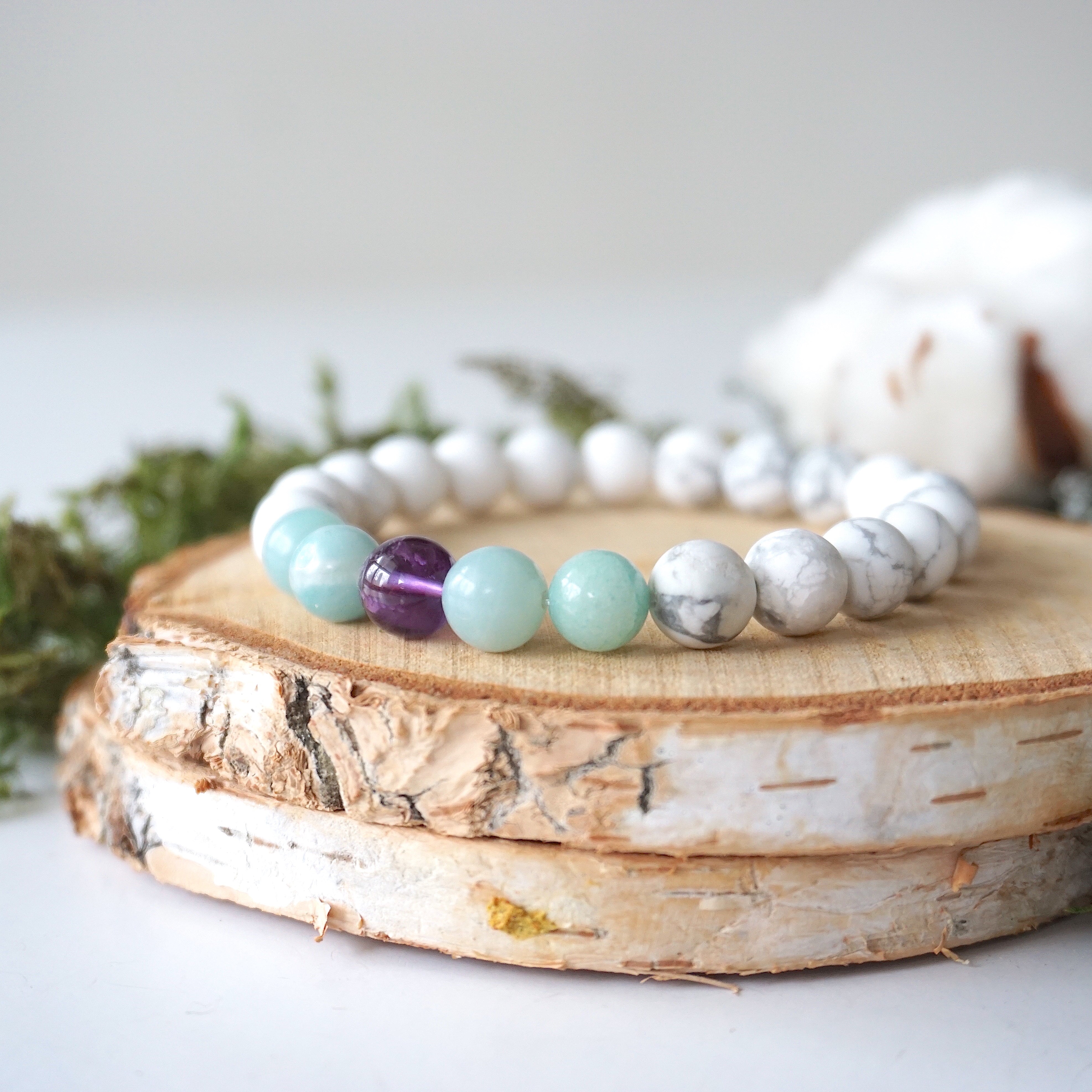 White Howlite Healing Crystal Mala Bracelet with Aventurine & Amethyst - Spiritual Meditation, Yoga & Positive Energy Jewelry