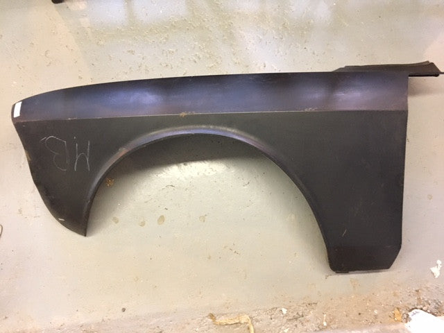 Alfa Romeo GTV Left Front Fender Replacement Part - Perfect Fit for 1995-2005 Models | Durable Auto Body Panel for Car Restoration & Collision Repair
