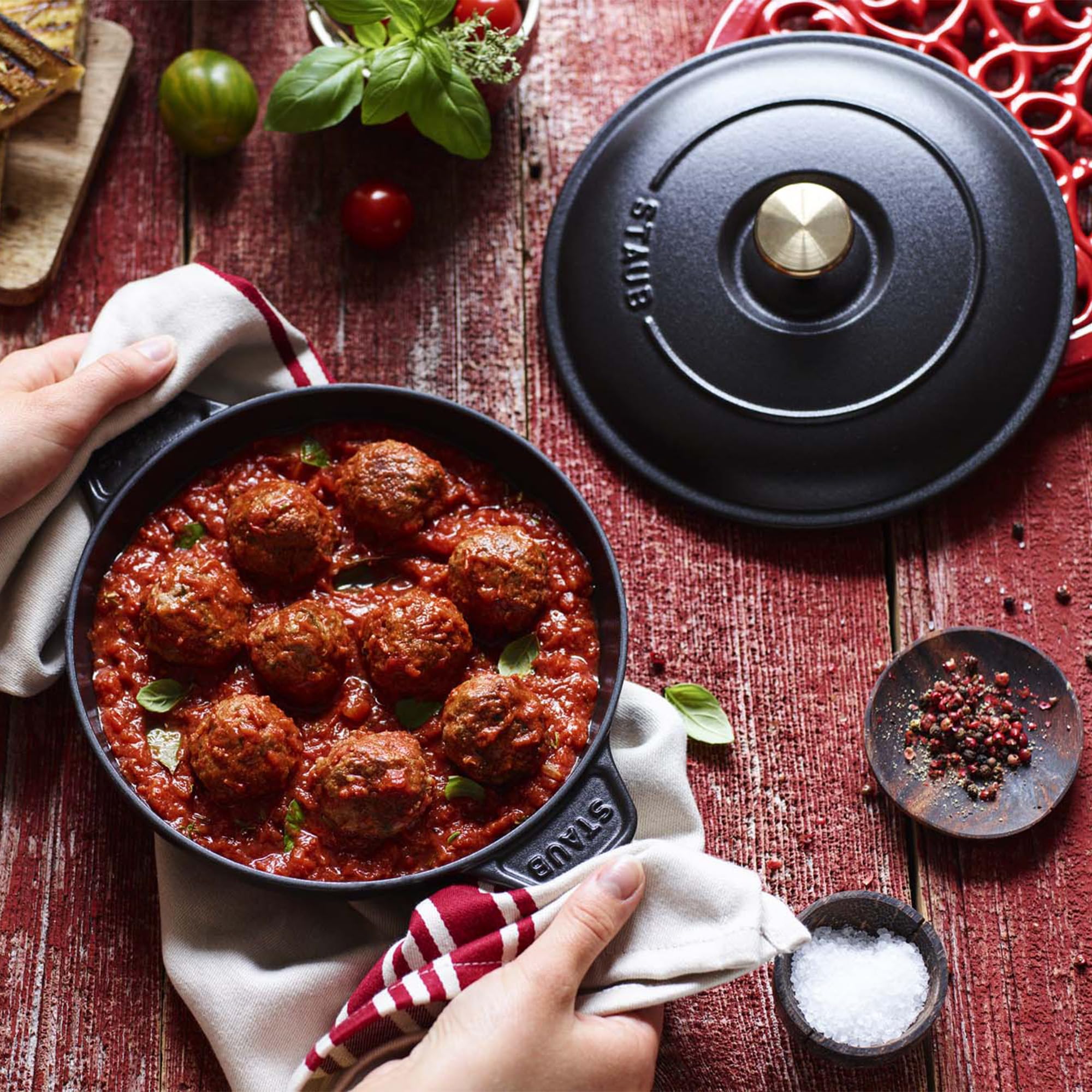 Staub 7.9-inch Round Cast Iron Covered Baking Dish - Matte Black Enamel, Made in France | Perfect for Casseroles, Roasting, and Oven-to-Table Serving